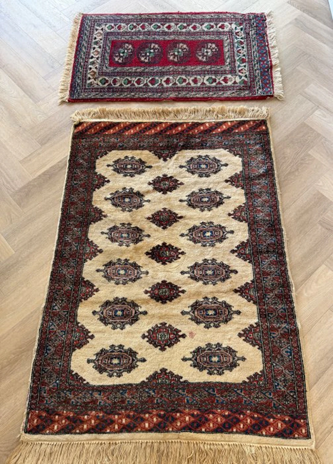 2 pieces Pakistani rug - no reserve price - hand-knotted...