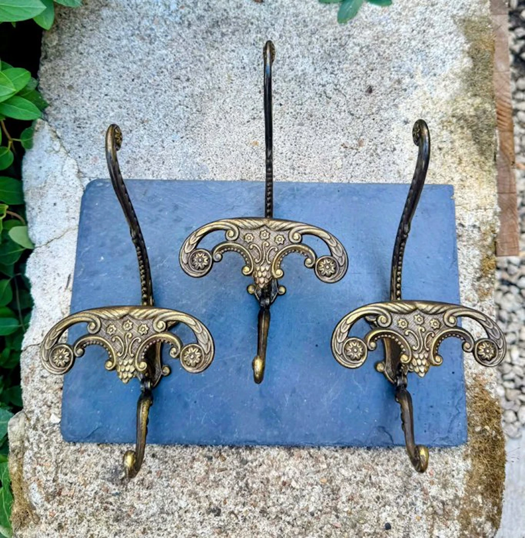 Set of coat hooks (3) - Brass - Vintage