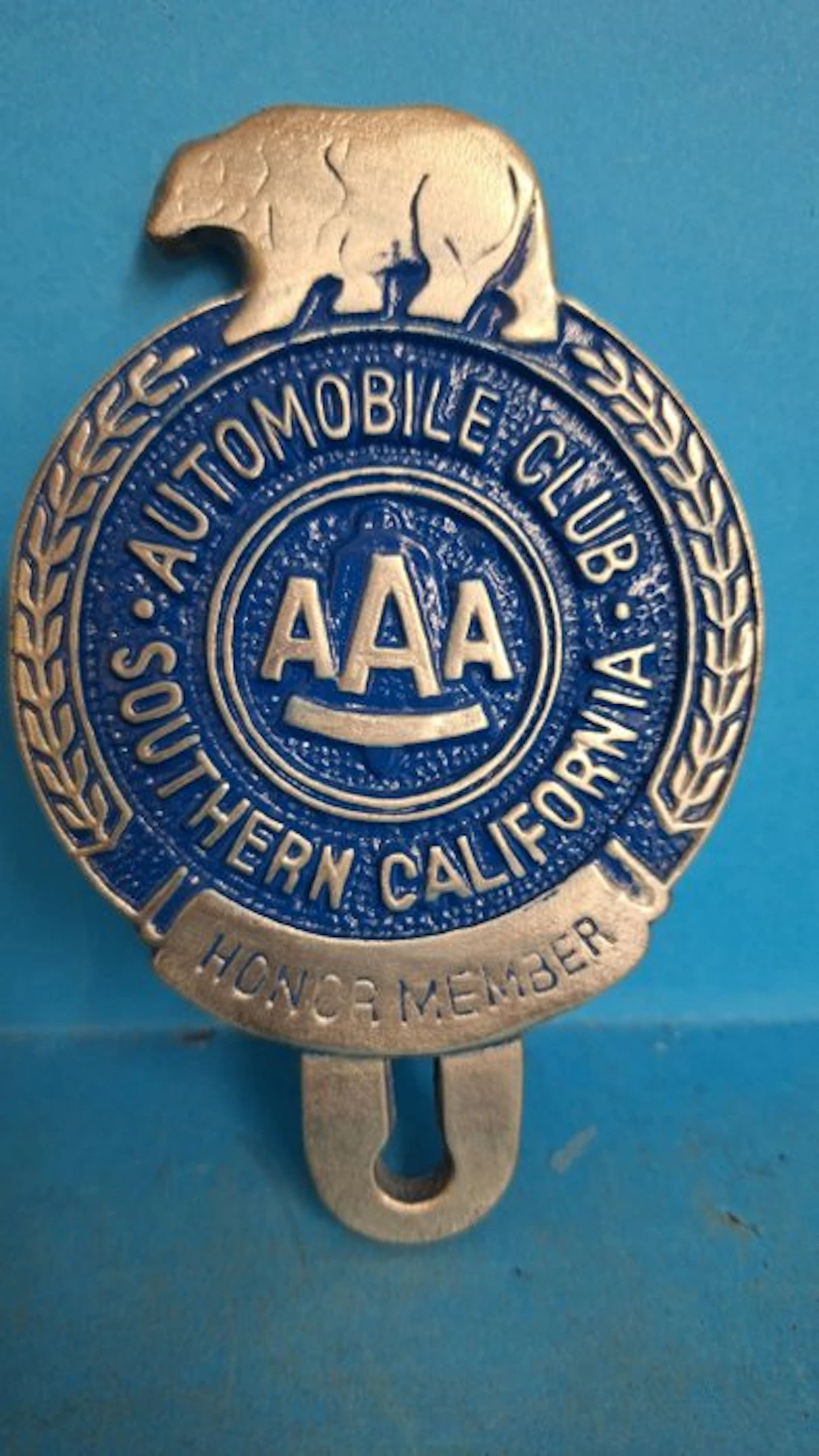 Badge - AC