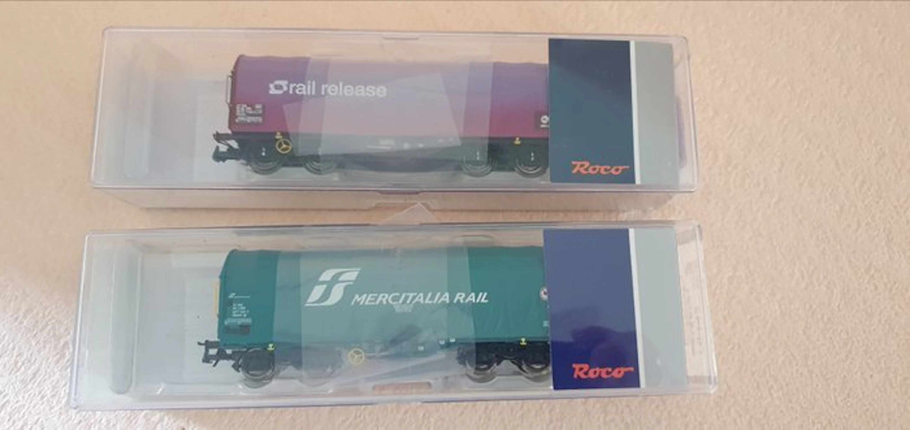 Roco H0 - Model train freight wagon set (2) - FS, NS