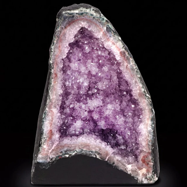 Vivid Amethyst - Interior Geode - 25x17x15 cm- 6 kg