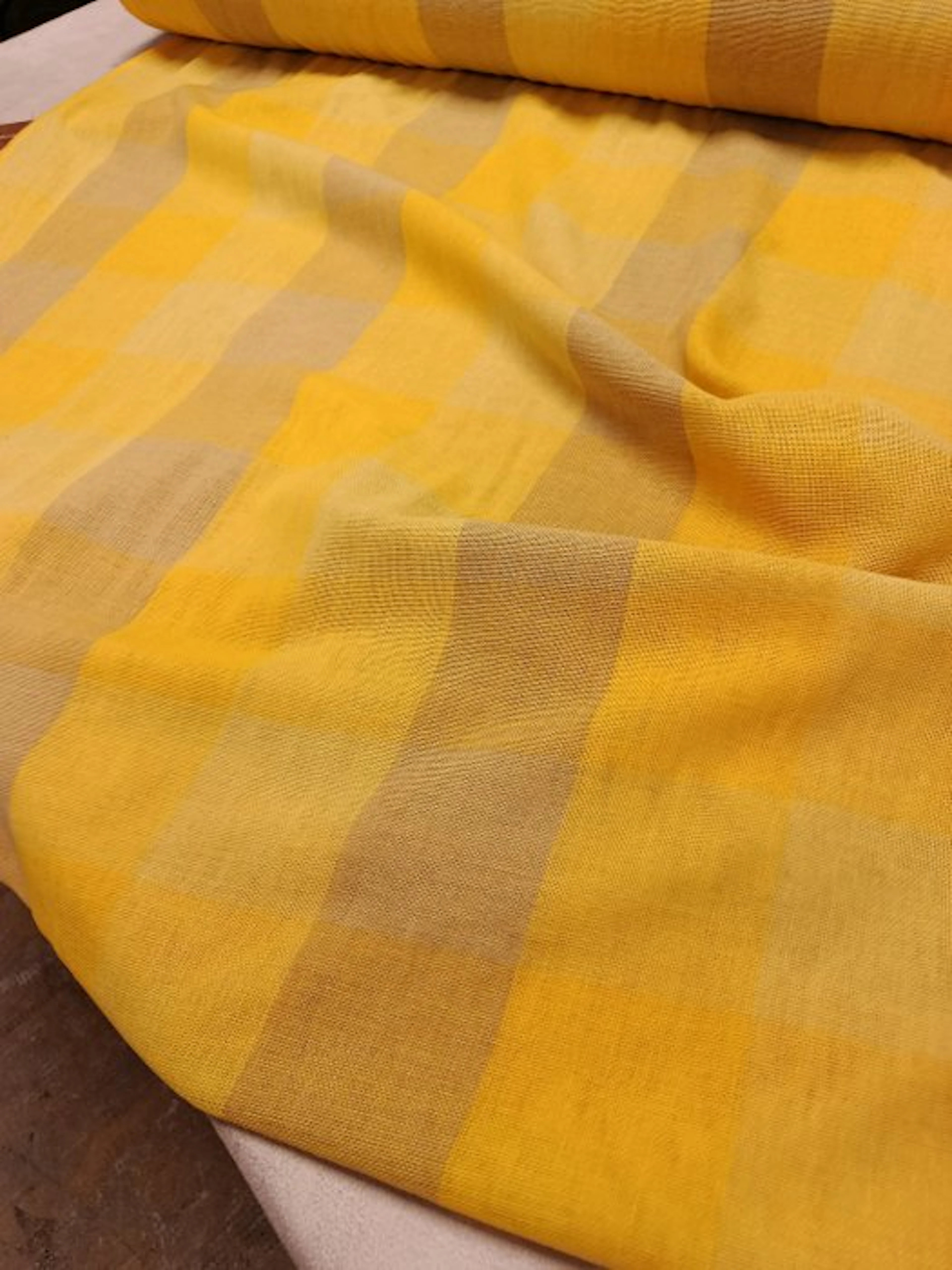 Tessuto Vintage Boras: Autentico Design Svedese - Textile...