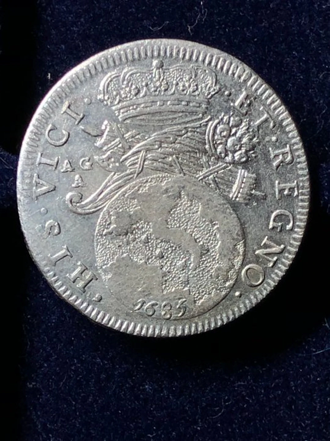 Italy, Kingdom of Naples Carlos II. Tari da 20 Grana 1685