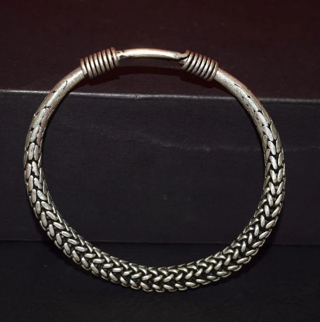 Gorgeous Miao–Hmong bracelet
