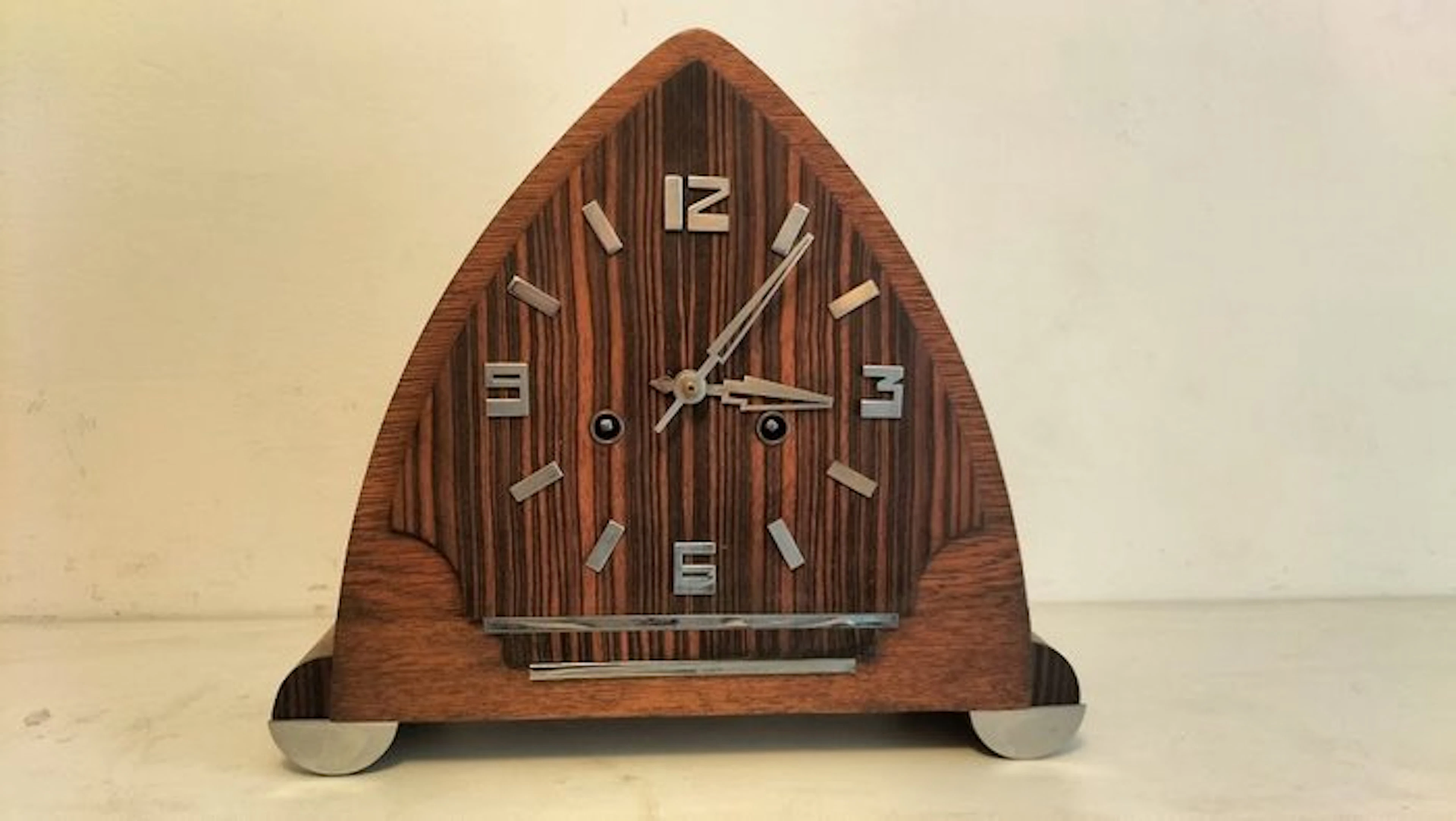 Amsterdam School Clock - Art Deco oak-Coromandel...