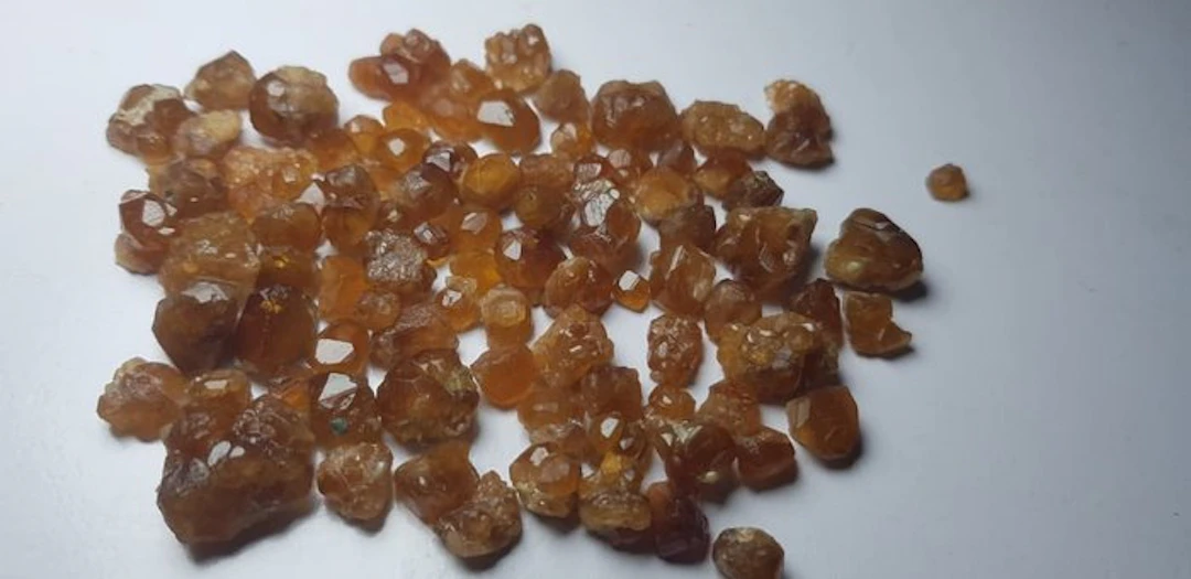 Natural terminated Rough garnet Crystals- 112 g - (180)