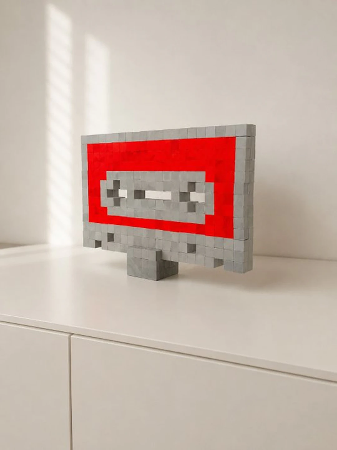 Ilo Garcia (MOLT XULO) - Cassette orange – Handmade Pixel Art Sculpture
