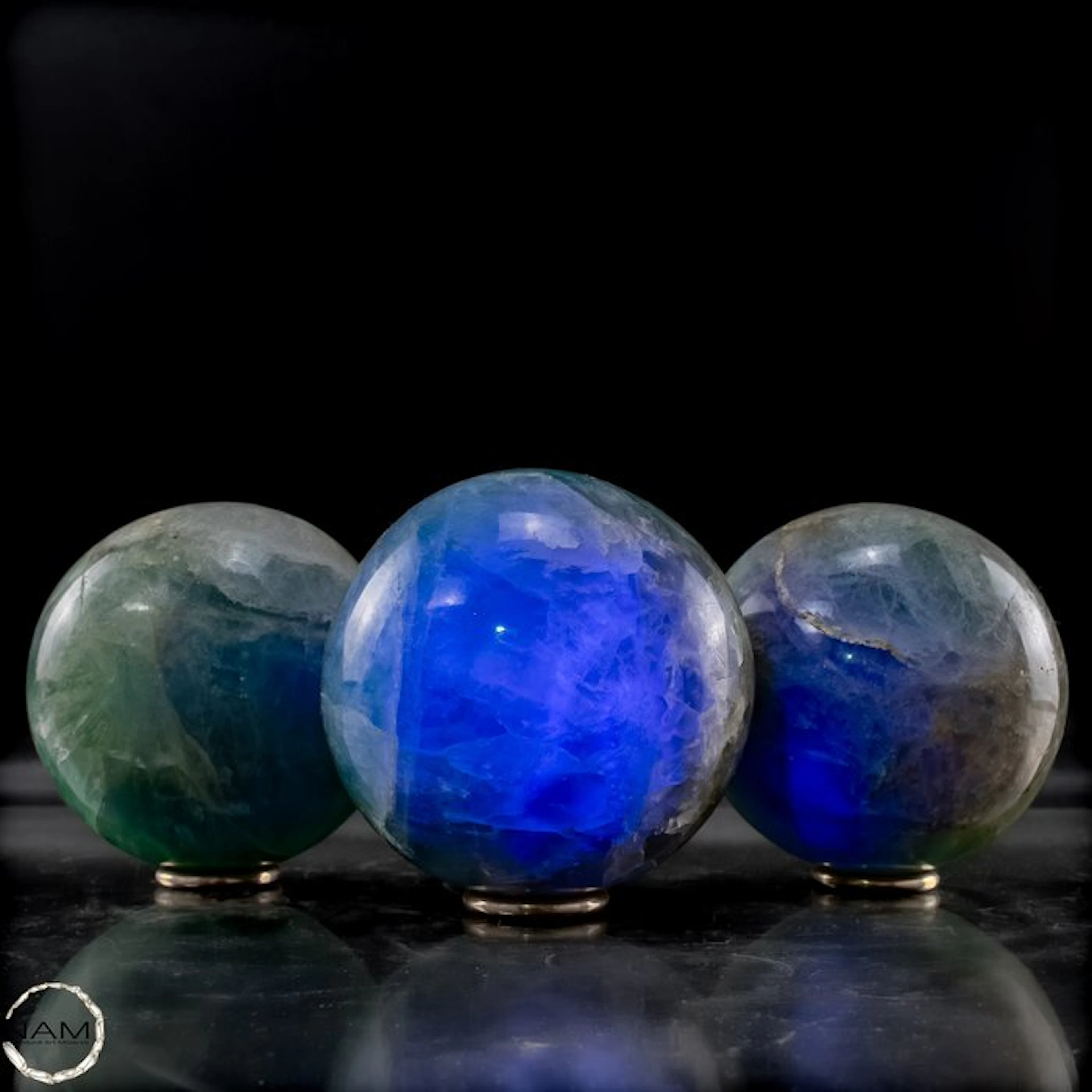 Fluorite Sphere Set – The Harmony of Colors in Kristallform- 2658.41 g - (3)