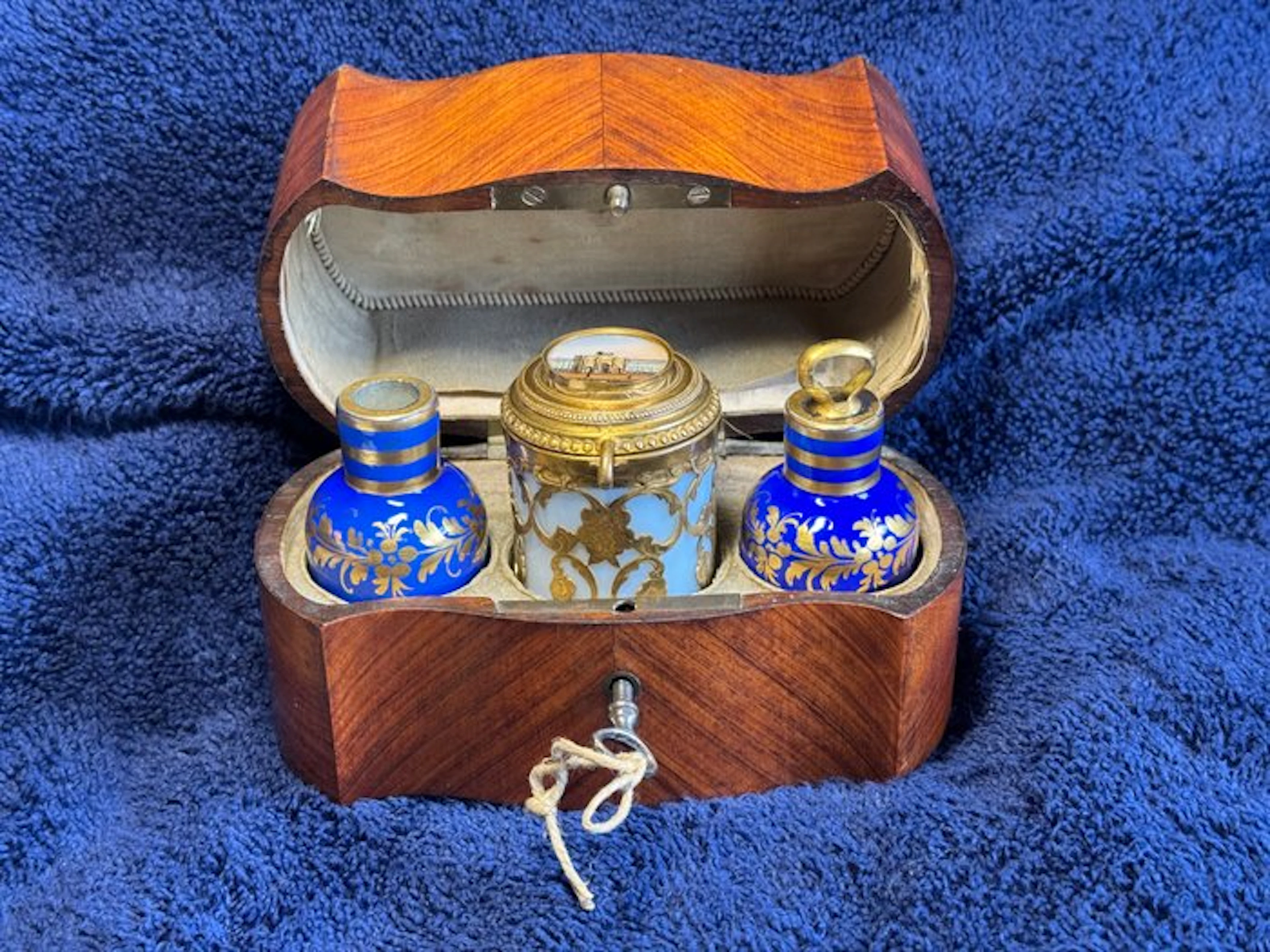 Perfume bottle (5) - Wood, Gold plated - XIX Gift Box of Flasks