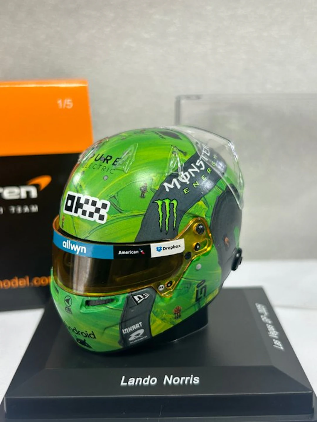 Spark 1:5 - Model car - Exclusive! Lando Norris McLaren...