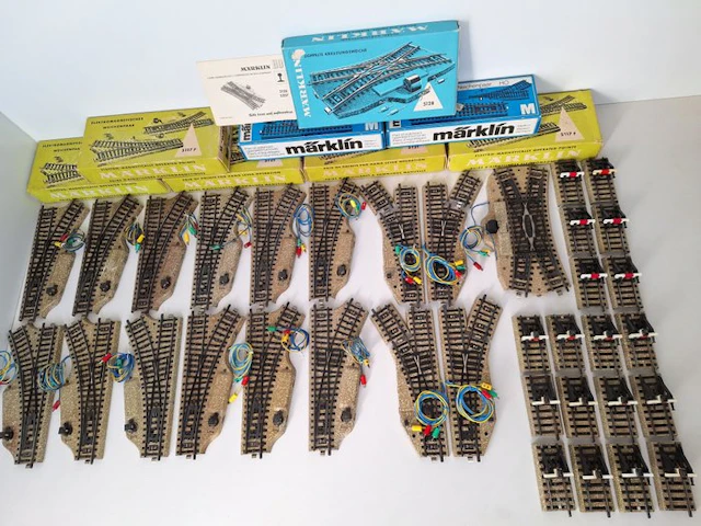 Märklin H0 - M - wissels en stootblokken - Model train tracks (35)
