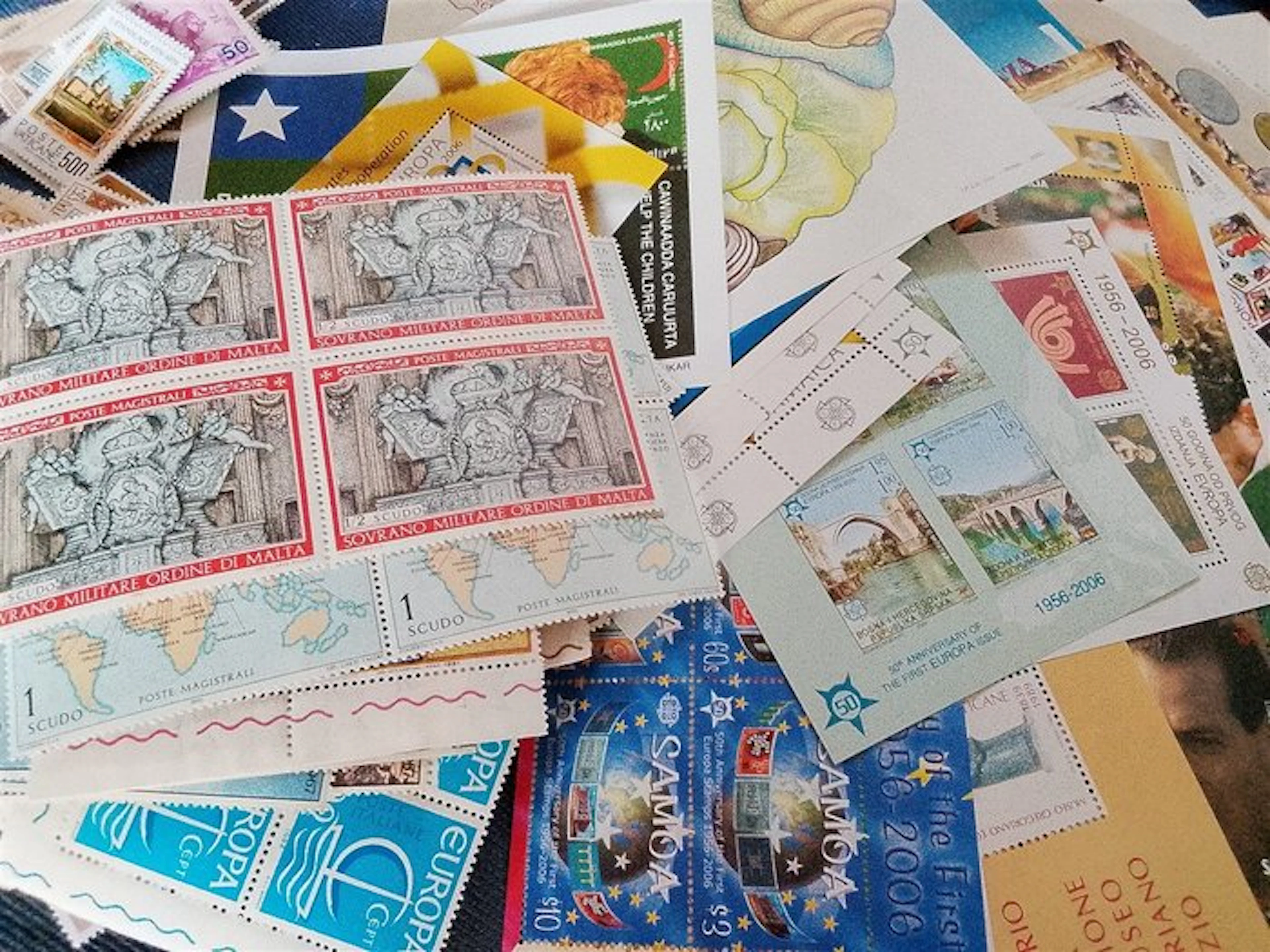 World - Large lot of S/S stamps and covers from the Italian area