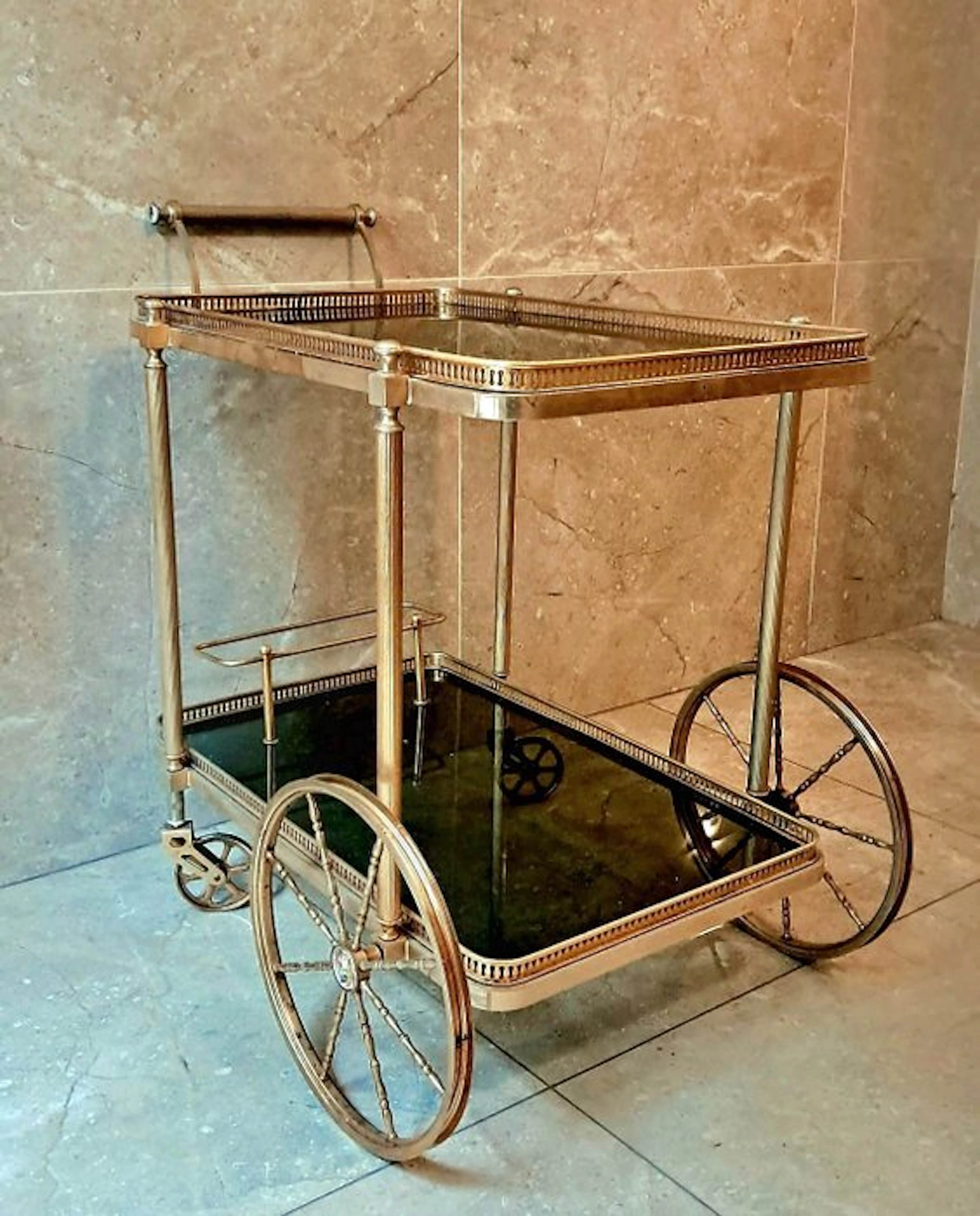 Serving trolley - Metal