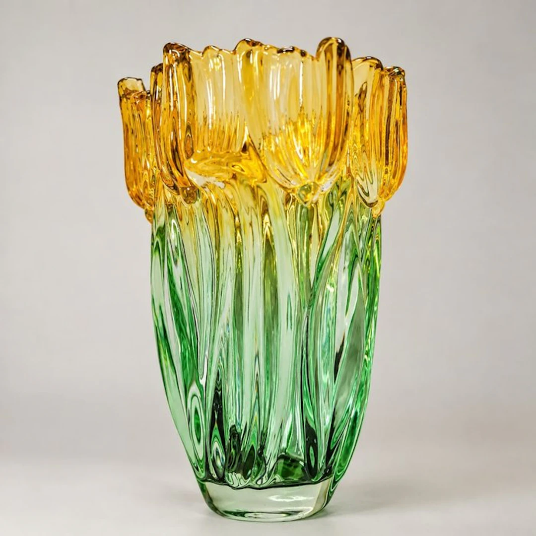 Vase - Glass - Tulips