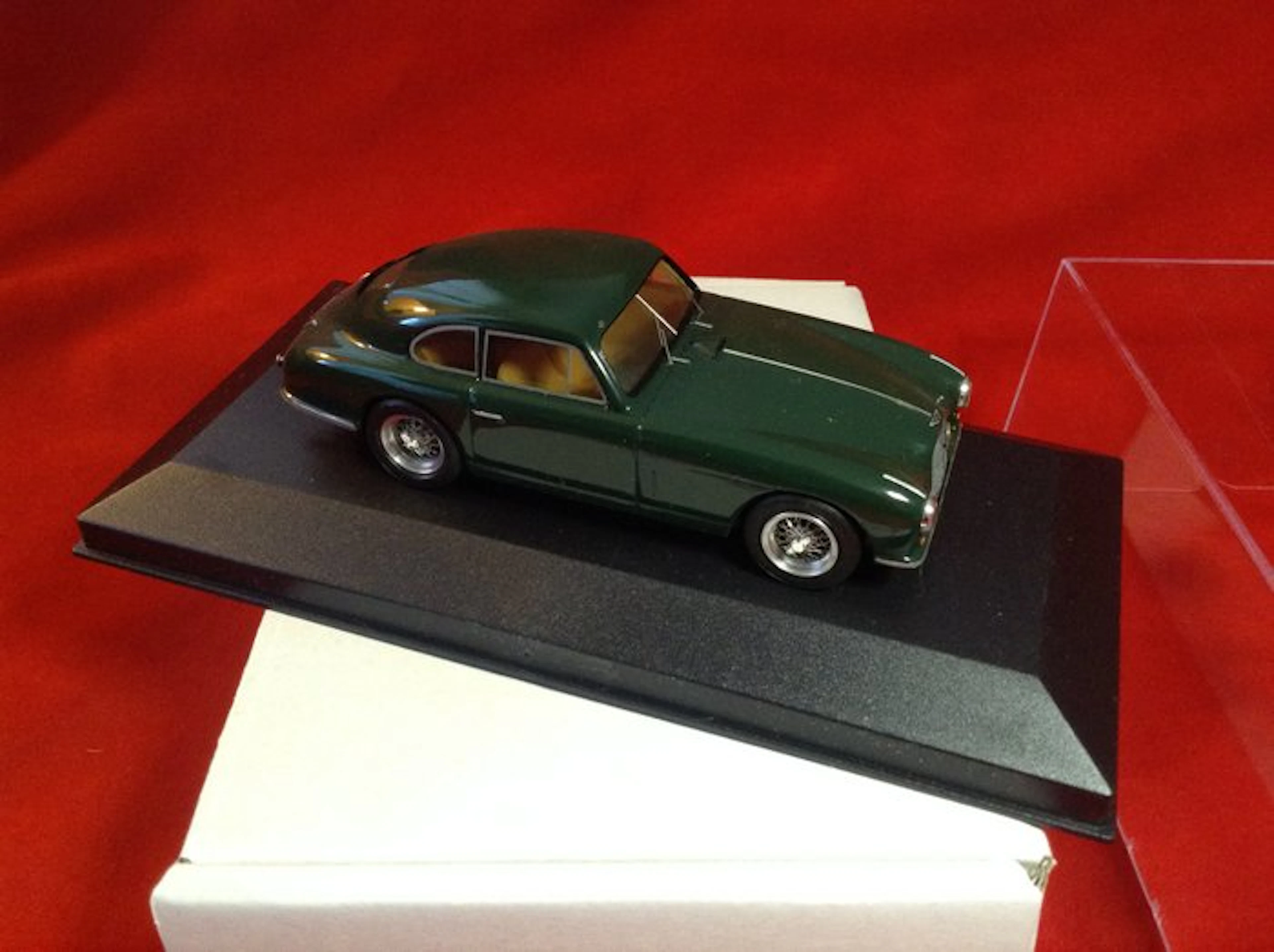 Provence Moulage - made in France 1:43 - Model sports car...