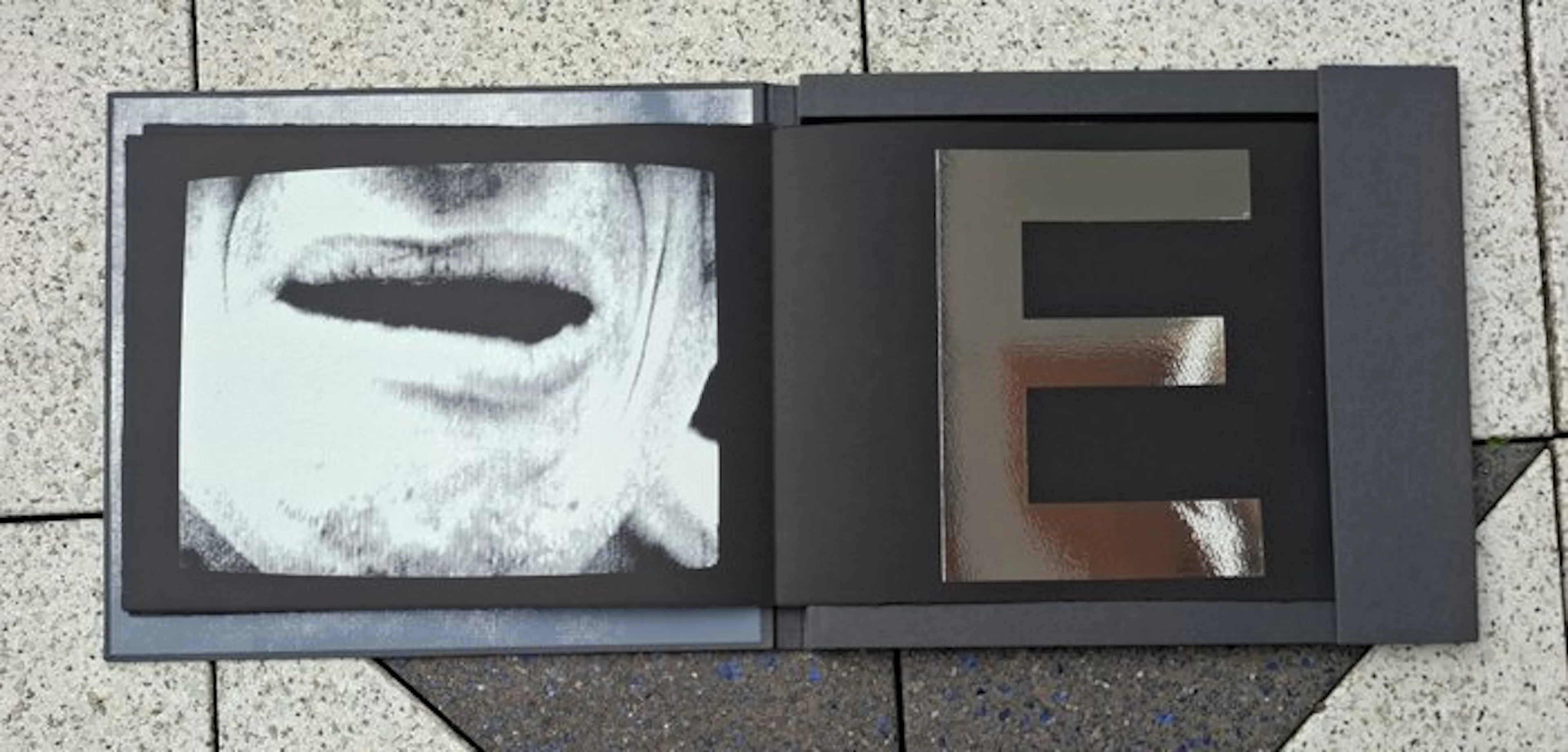Buky Schwartz - Facing Oneself