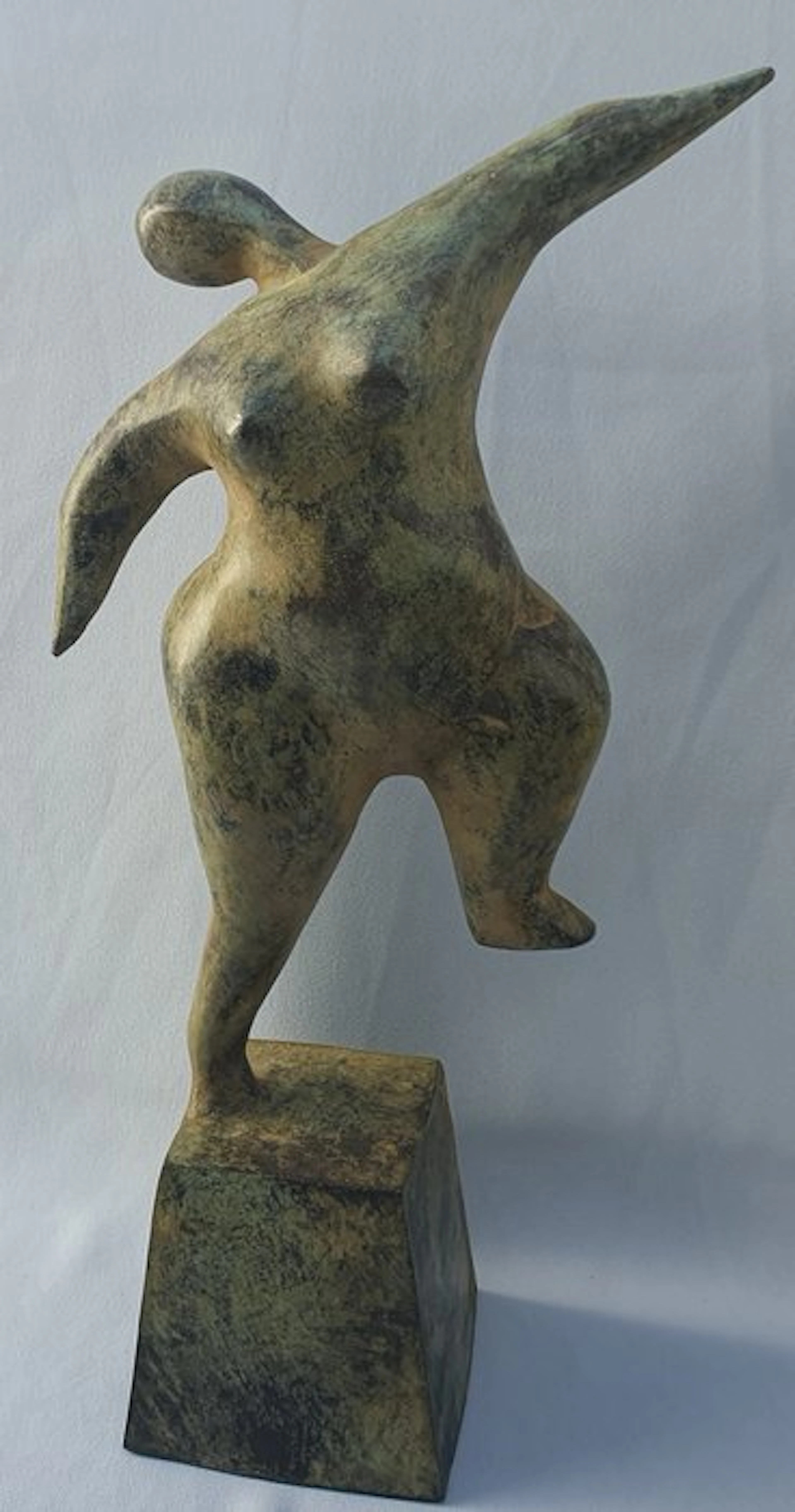 Statue, NO RESERVE PRICE - Volupteuze Balancerende Dame...