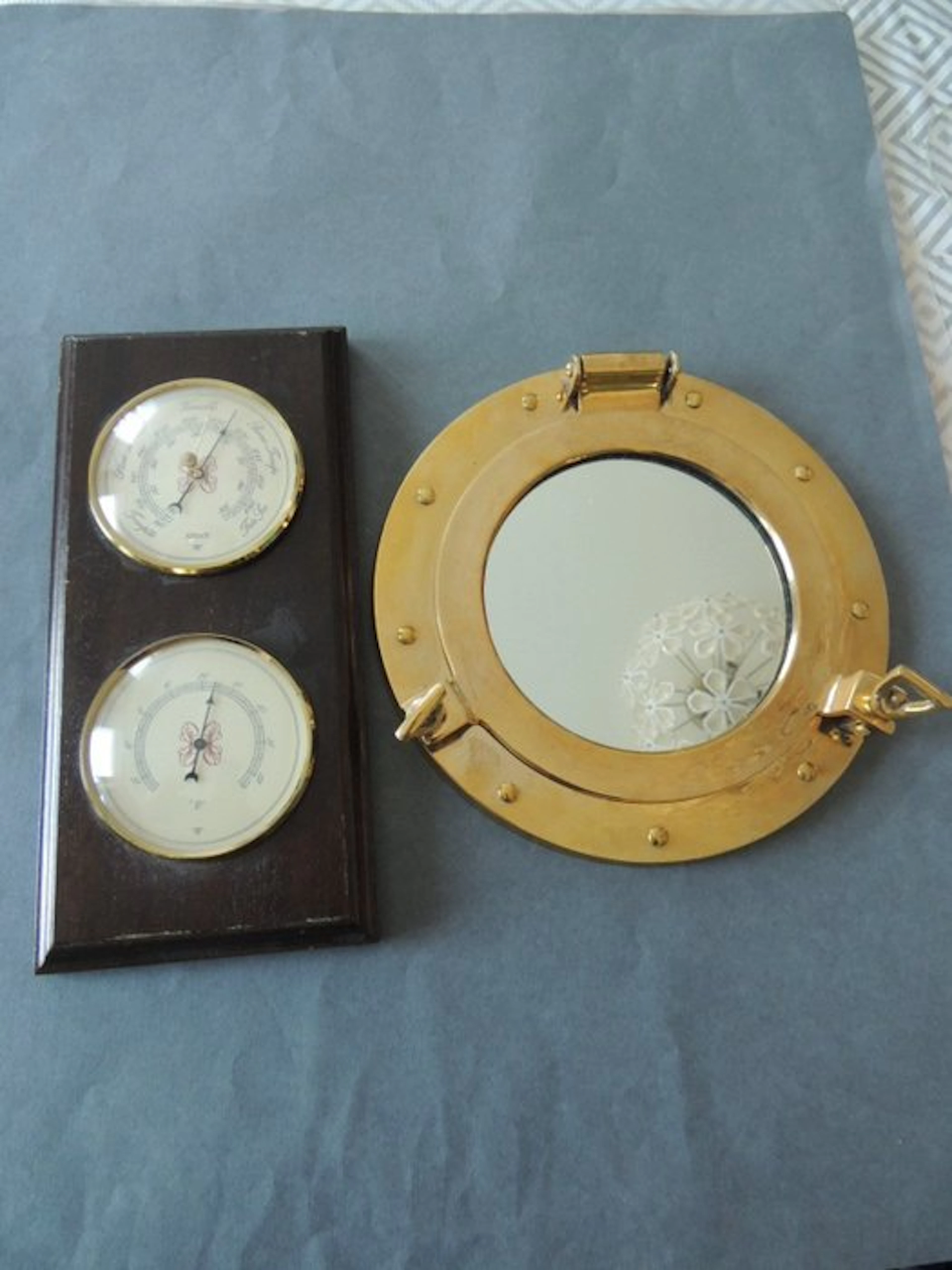 Porthole - Very beautiful boat porthole that opens