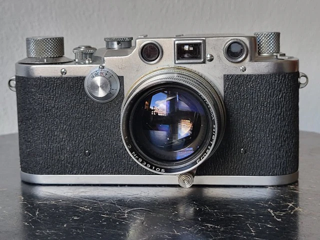 Leica IIIc + Summitar 1:2/5cm lens Rangefinder camera