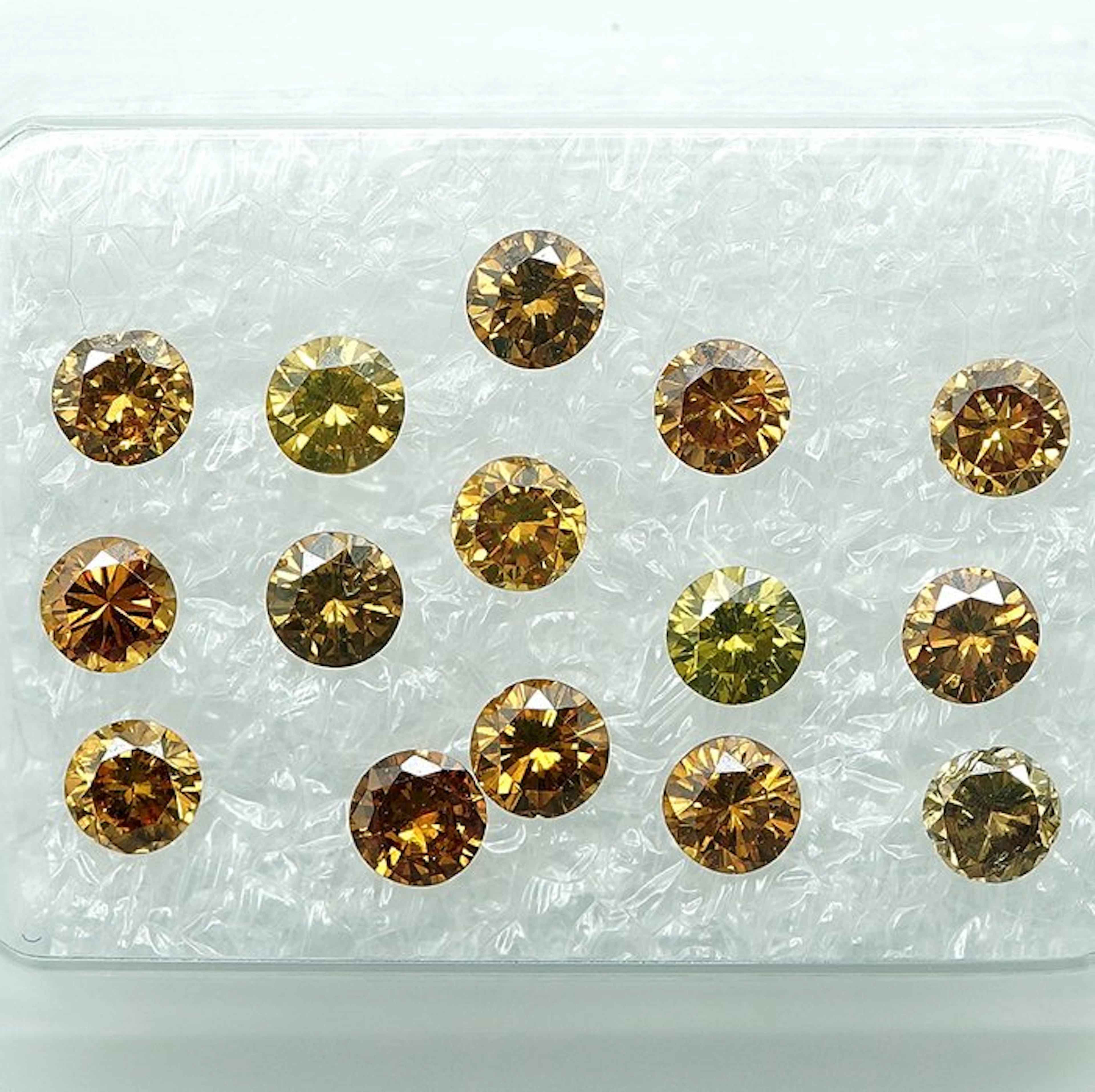 15 pcs Diamond (Colour-treated) - 1.01 ct - Round - VS1