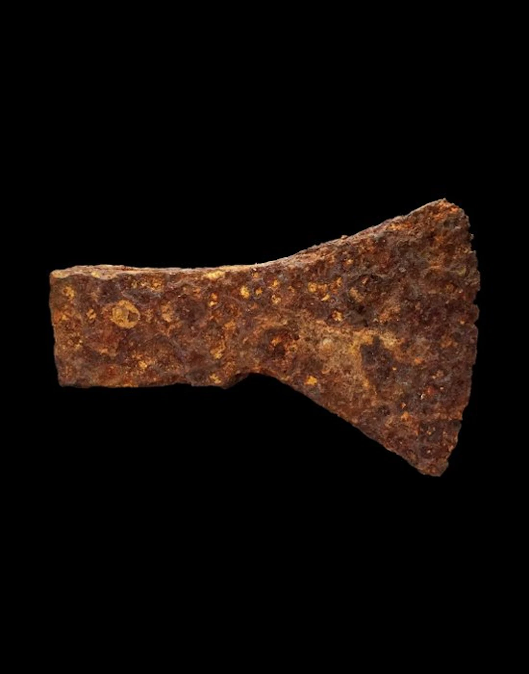 Medieval - Medieval axe - Viking period - 9th/10th century. (No reserve price)