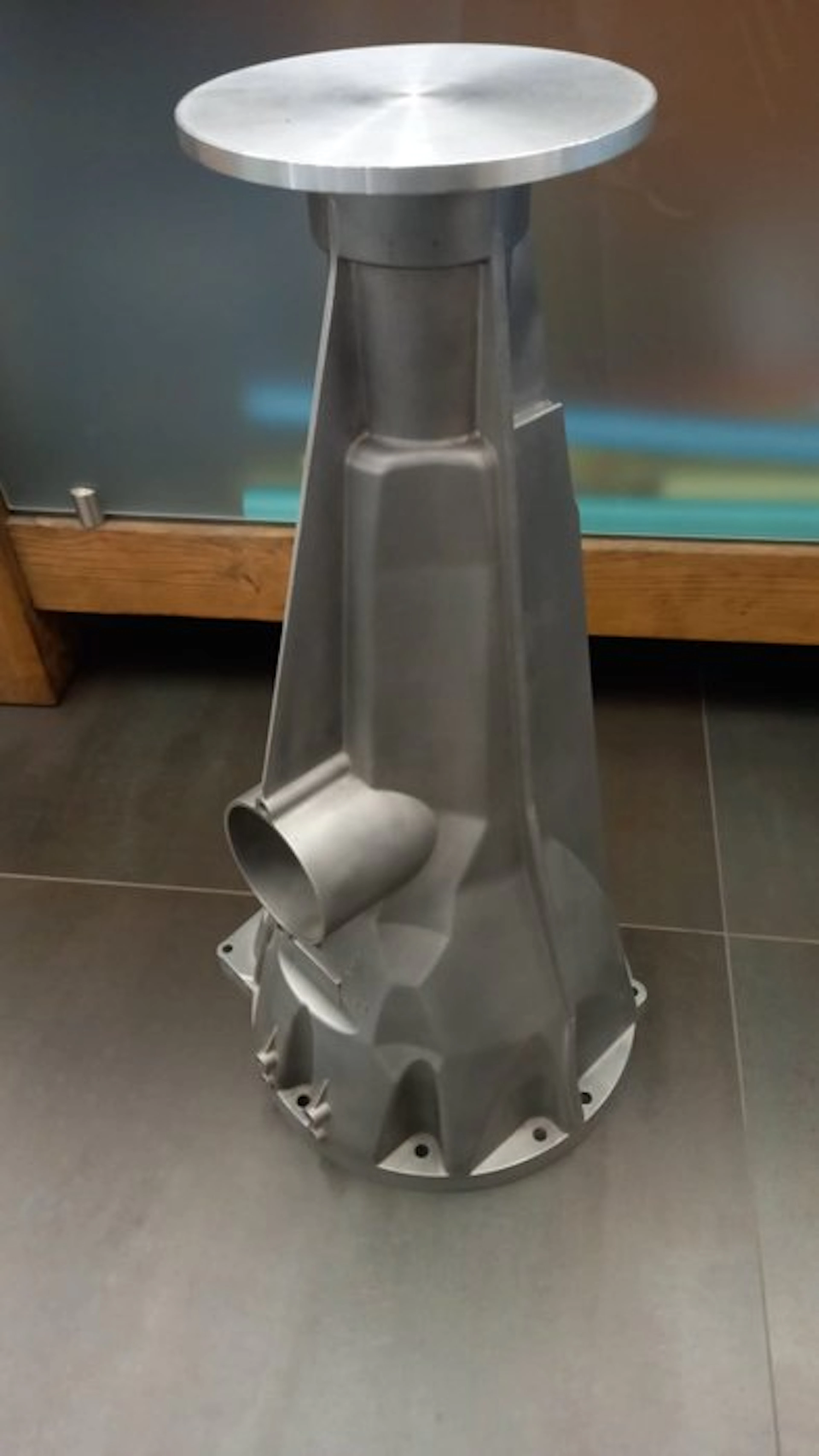 Artwork - Ferrari - ANTQ10045 Ferrari campana cambio F430 supporto per tavolo