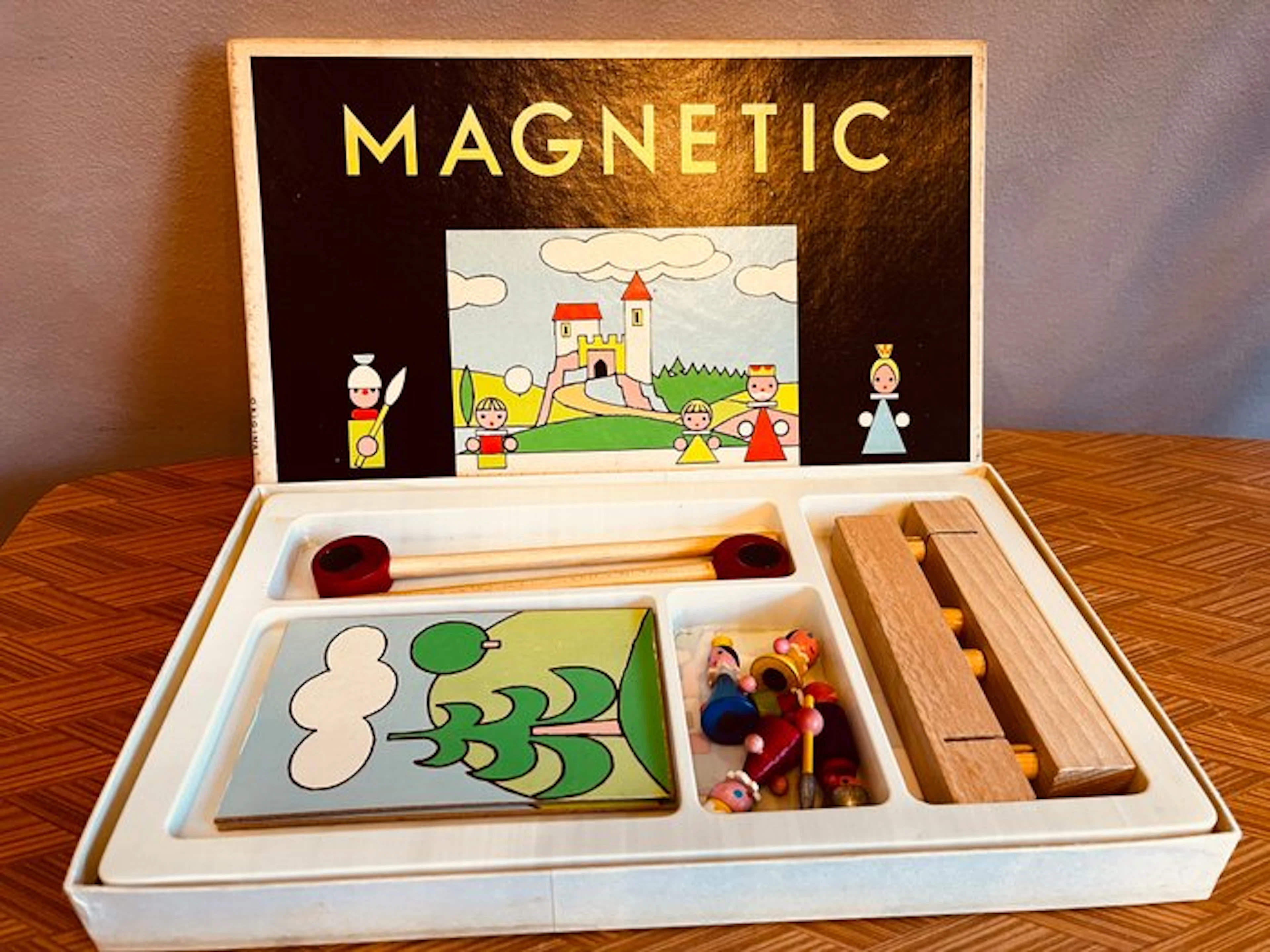Board game - MAGNETIC - Wood