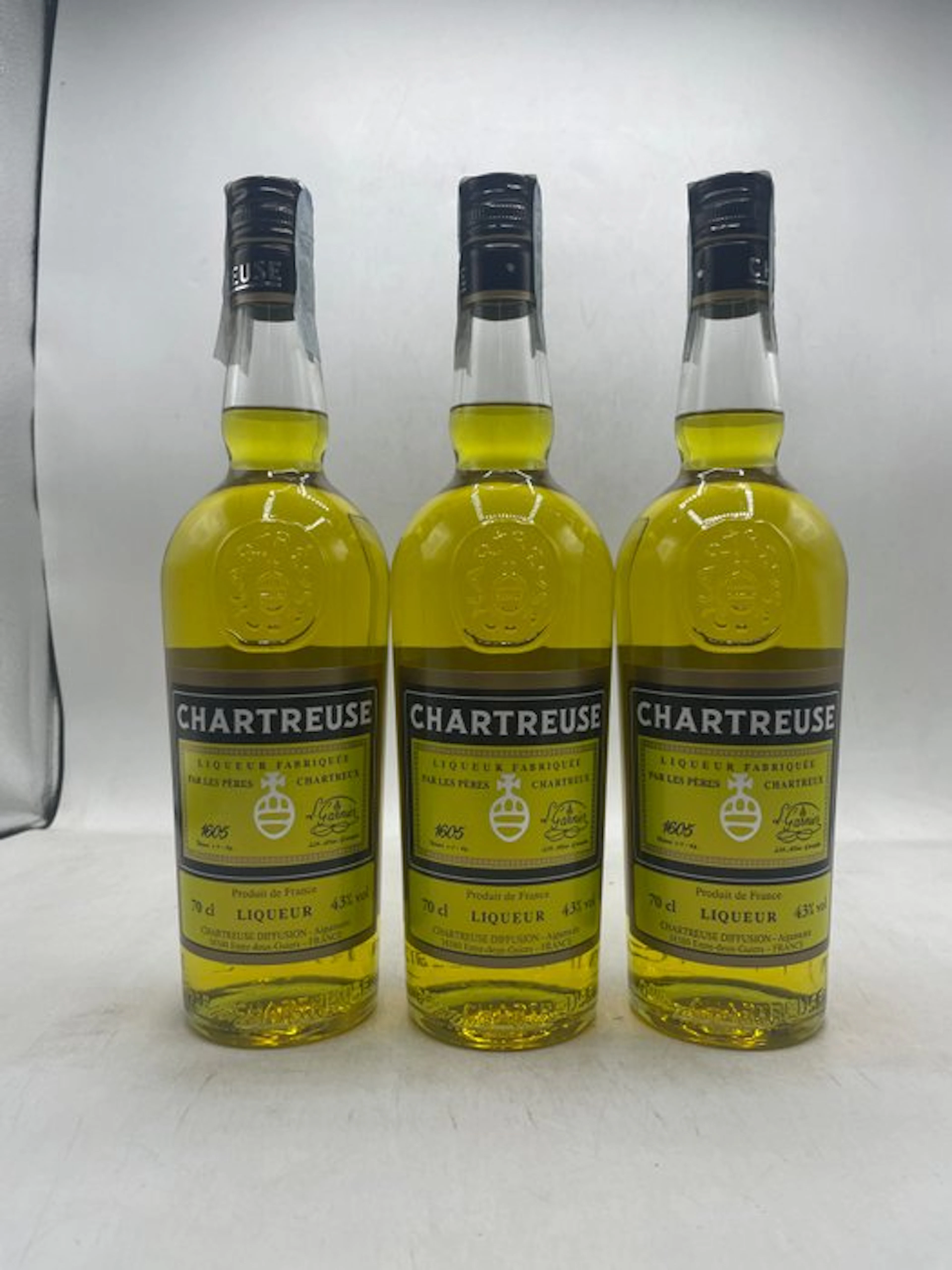 Chartreuse - Yellow - Aiguenoire - b. 2026 - 70cl - 3 bottles