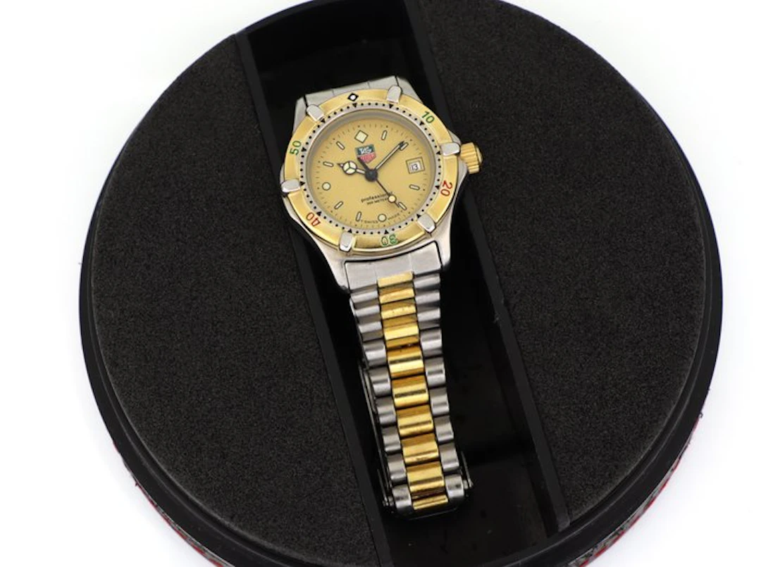 TAG Heuer - TAG Heuer 2000 Series Professional 200 Meters...