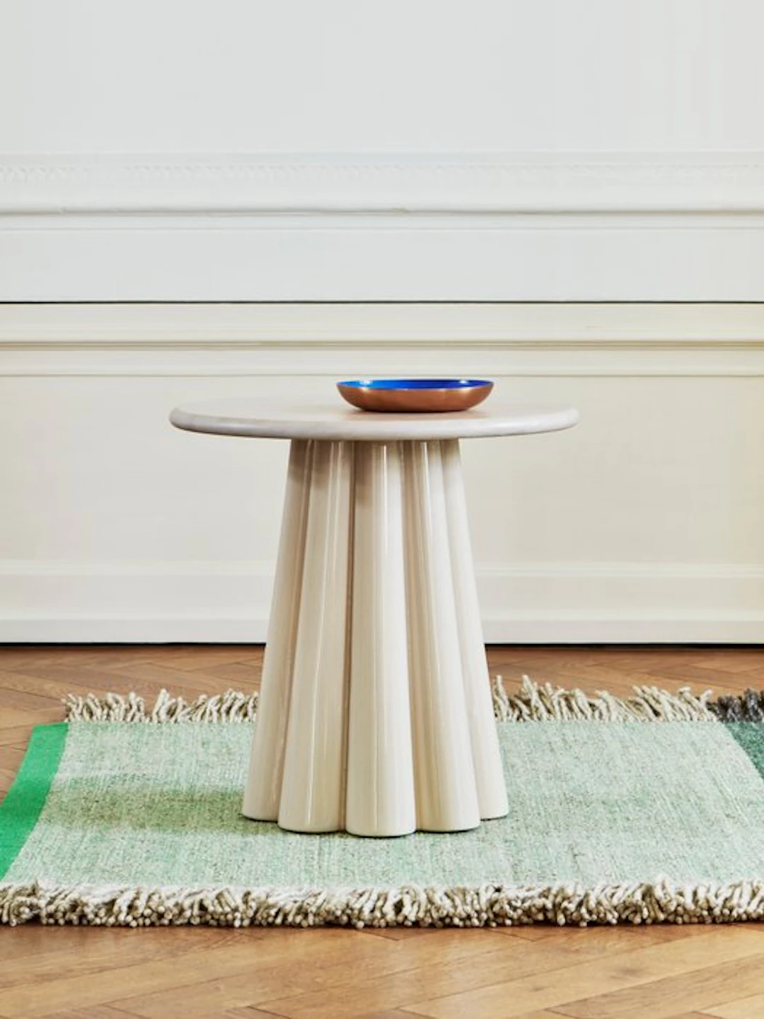 Favius - Hanne Willmann - Side table - Bromine - Oak, Creamware