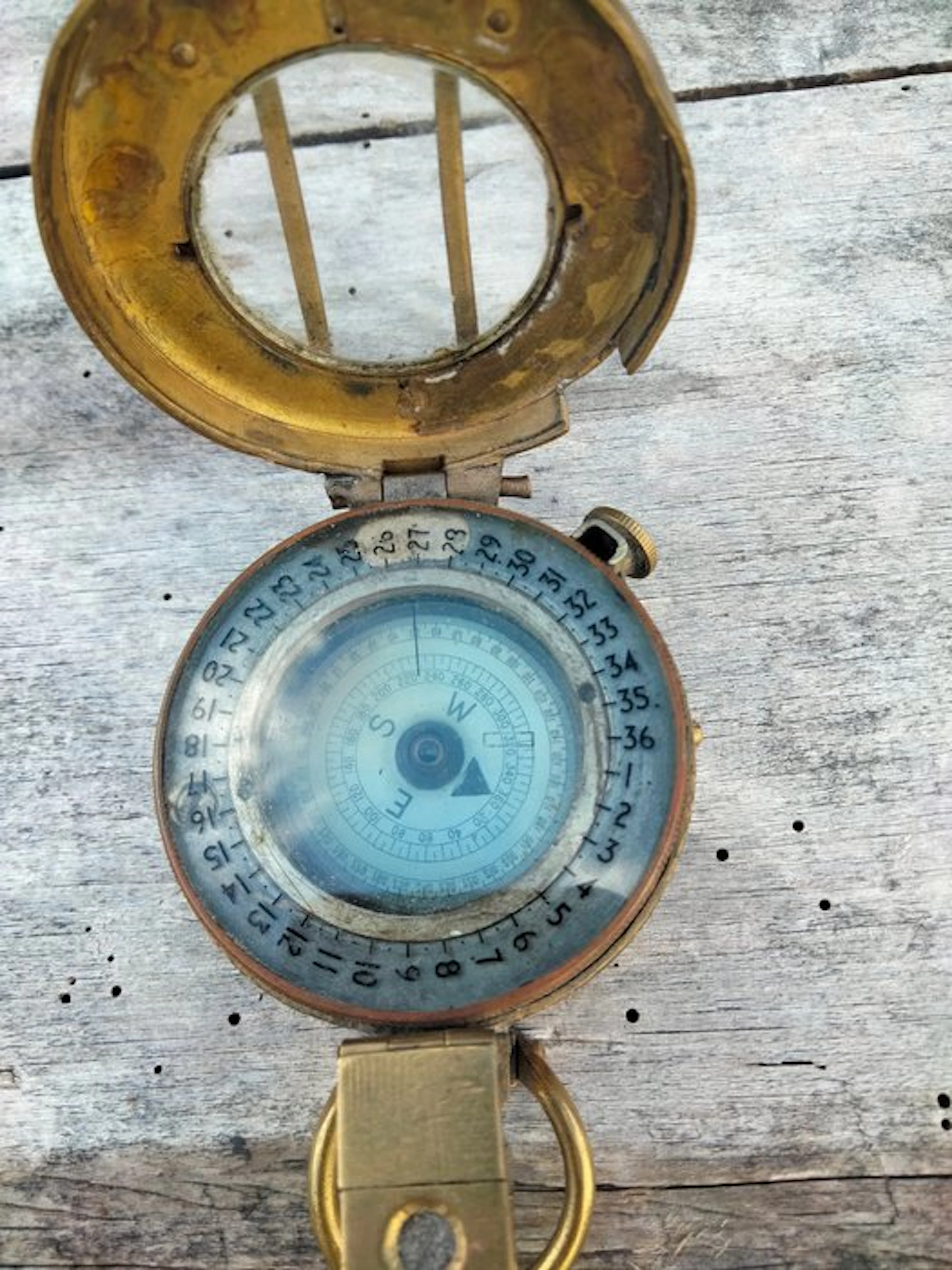 United Kingdom - Military compass - Mark 3 British Army 1942