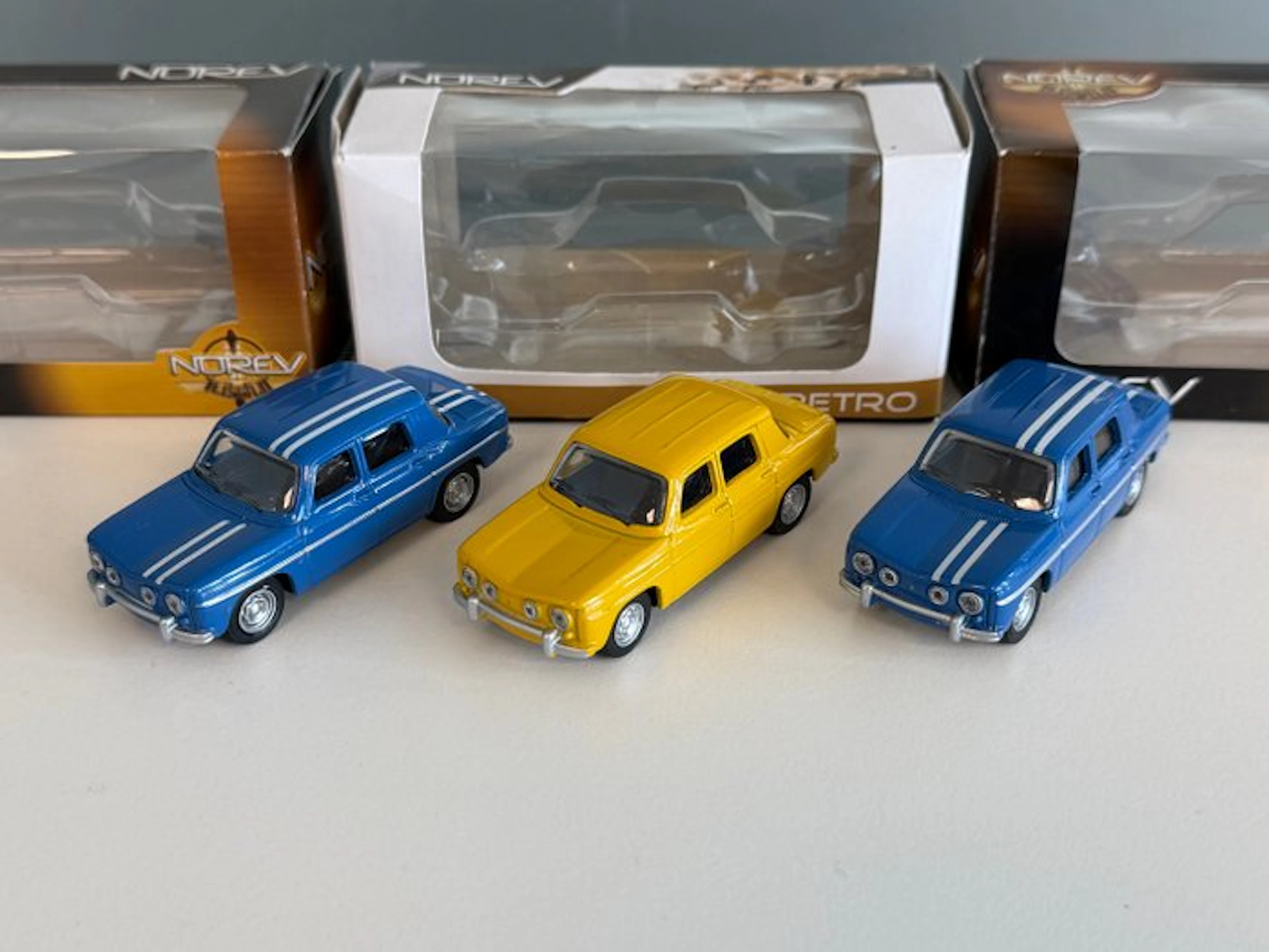 Norev 1:64 - Model race car (3) - 2 x Renault 8 Gordini...