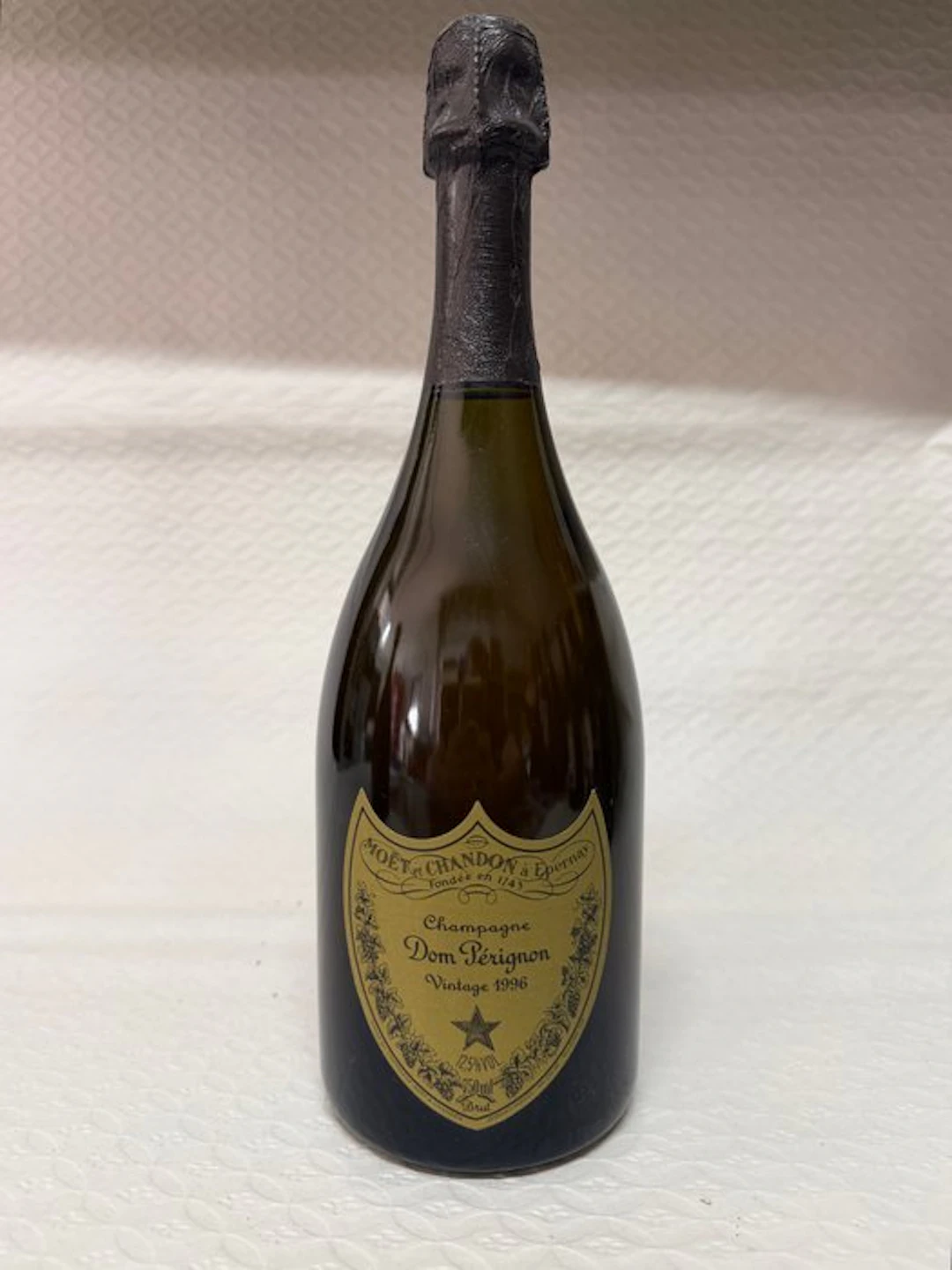 1996 Dom Pérignon - Champagne Brut - 1 Bottle (0.75L)