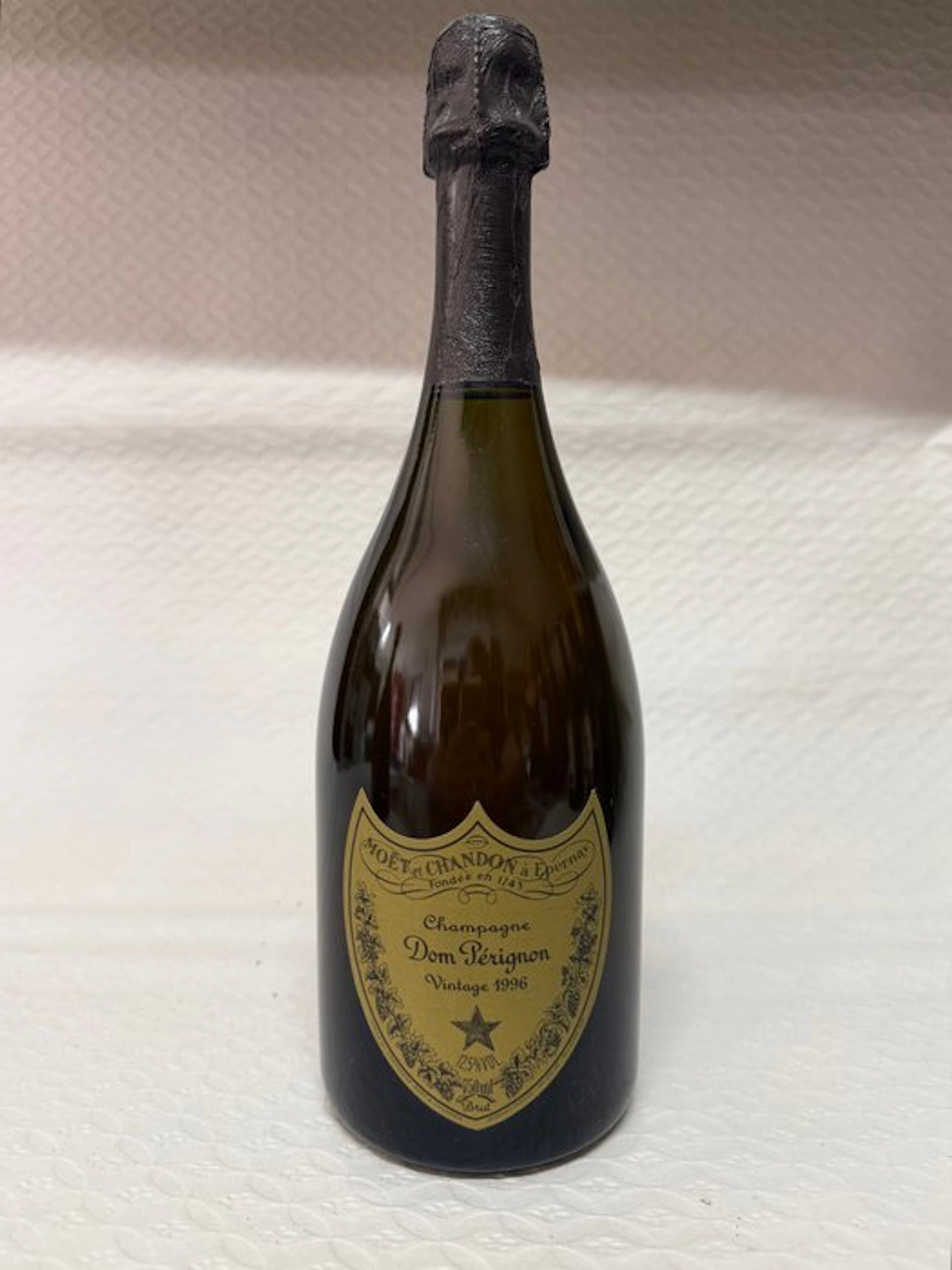 1996 Dom Pérignon - Champagne Brut - 1 Bottle (0.75L)