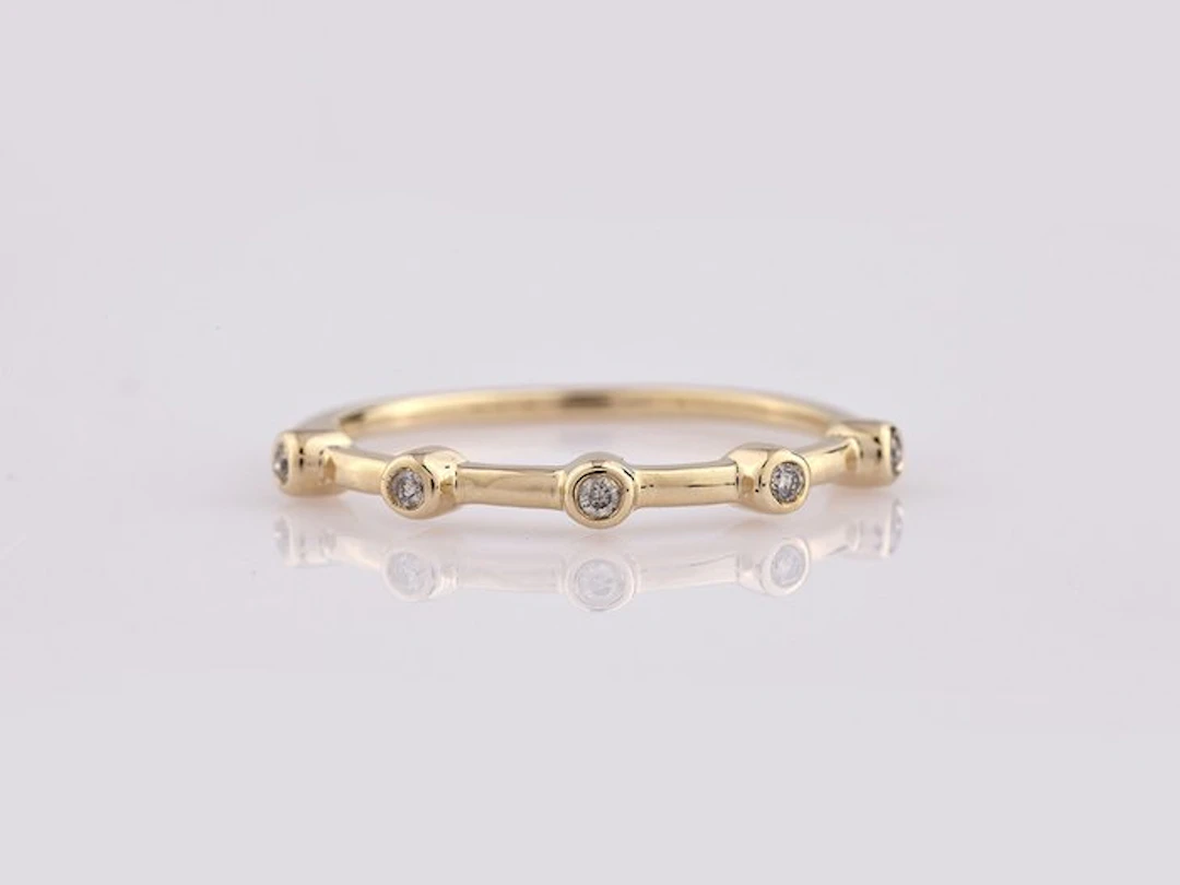 No reserve price - Ring - 14 kt. Yellow gold - 0.06ct. tw. Diamond (Natural)