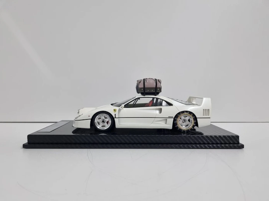 Vip Models 1:18 - Model car - Ferrari F40 Snow Edition...