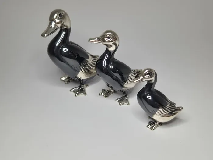 Saturno - Figure - Silber Emaille Entenfamilie - Miniatur