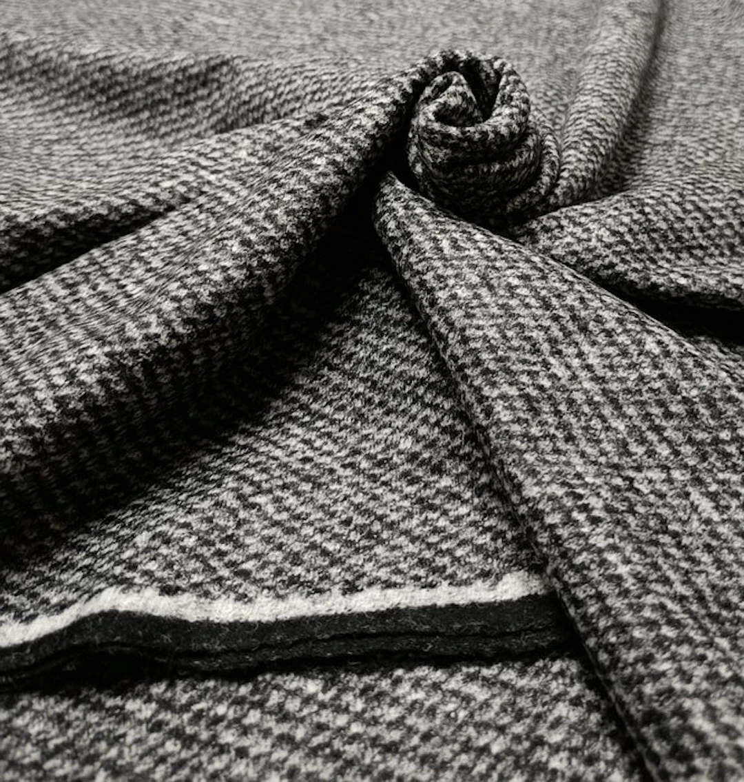 B711 - 590 x 160 cm - Maglia in Pura Lana di Biella - Textile - 590 cm - 160 cm
