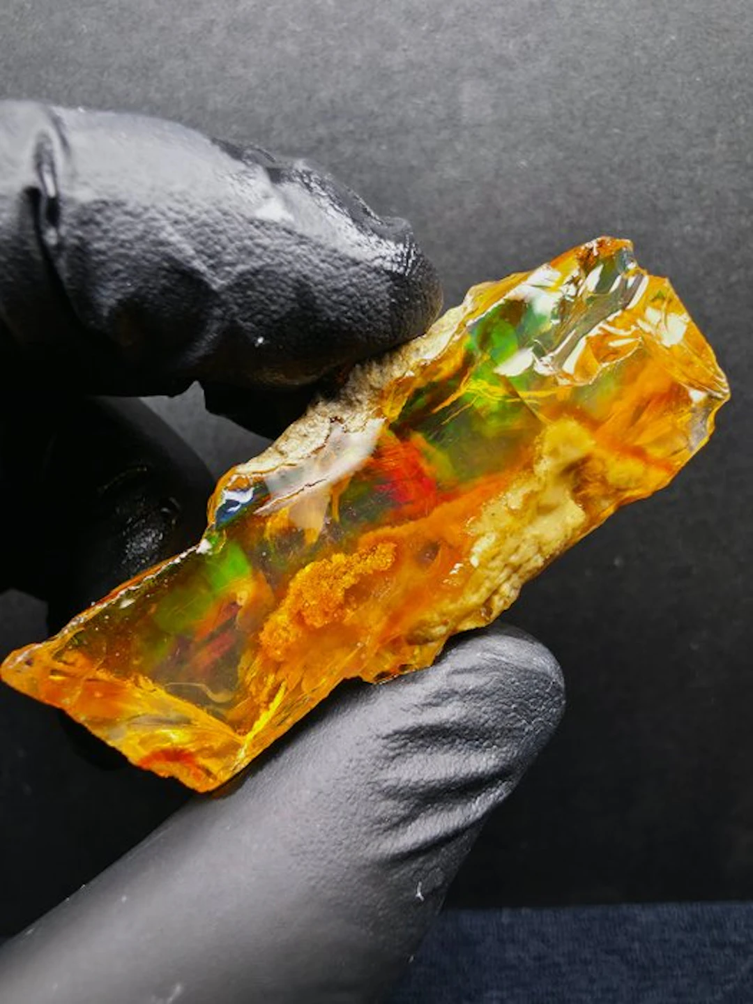 128.75ct Crystal Opal Specimen Rough- 25.75 g