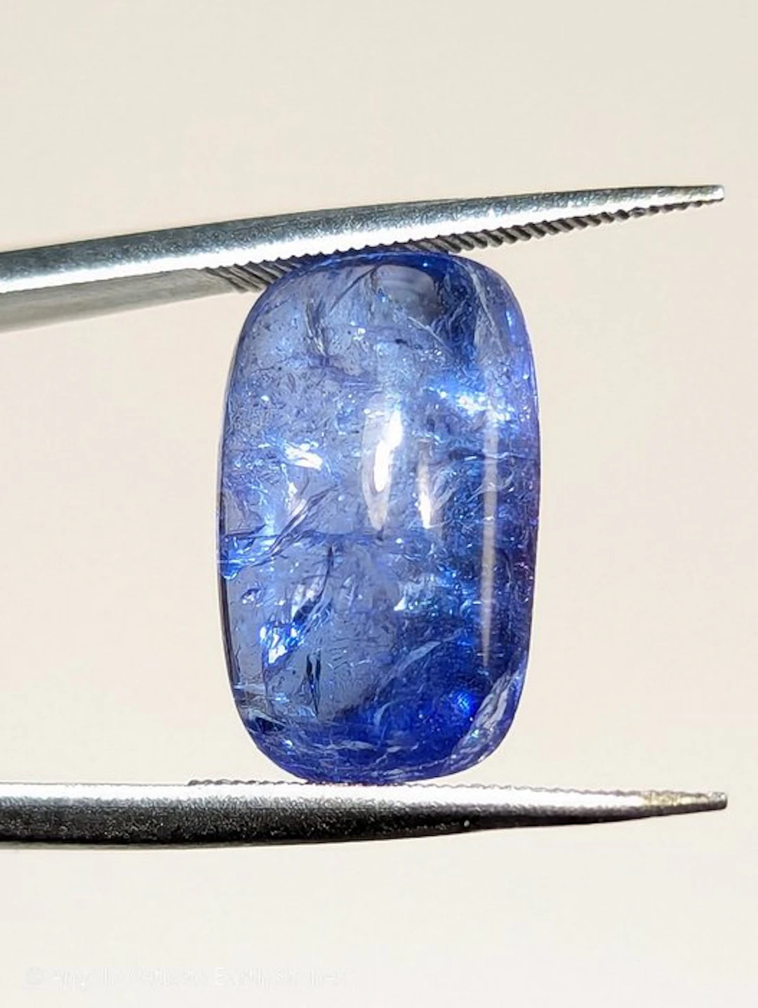 6.75 ct – Beautiful Natural Tanzanite – Intense Blue...