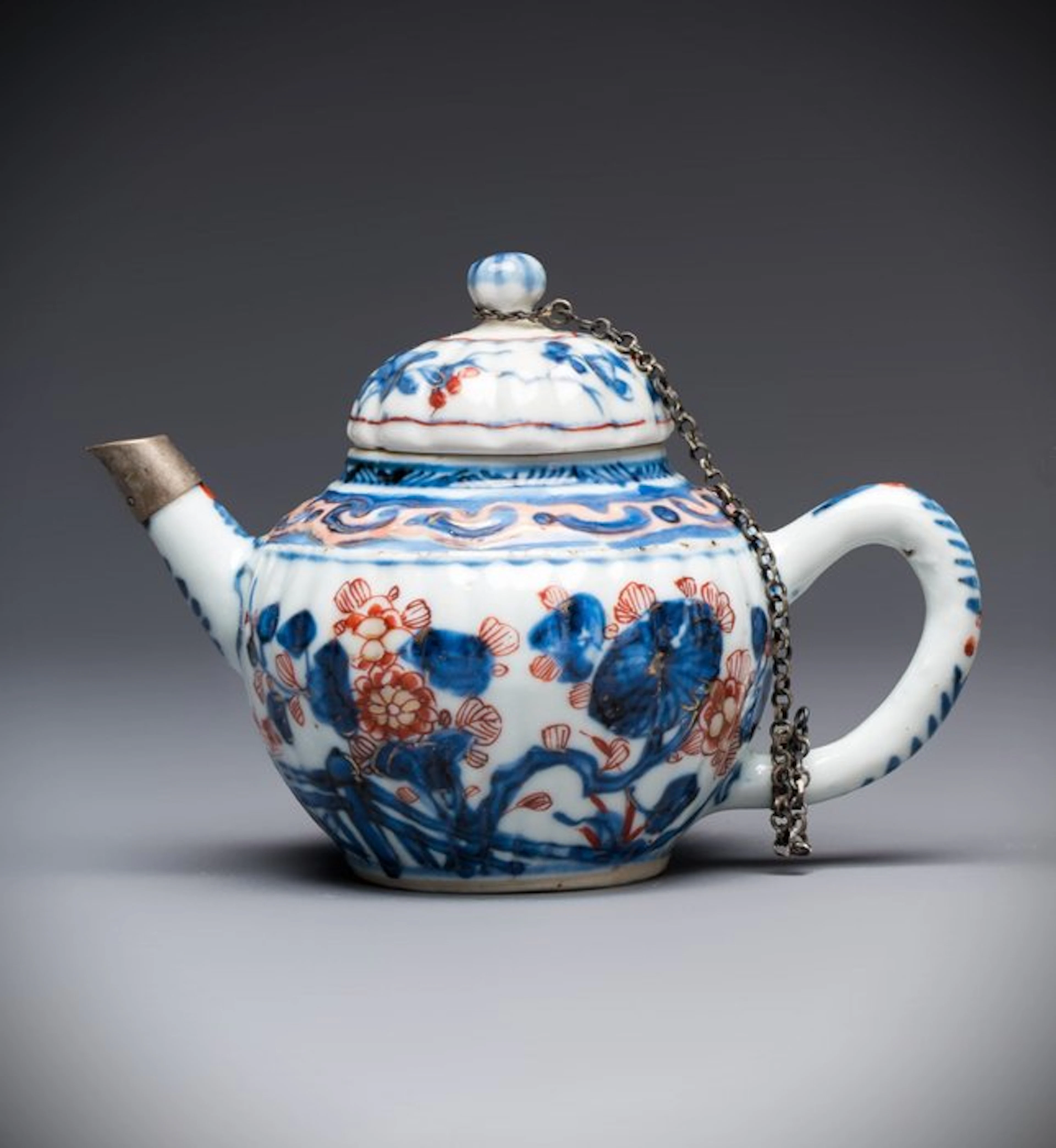 NO RESERVE - ANTIQUE CHINESE GILT IMARI RIBBED TEAPOT W/ LID & SILVER