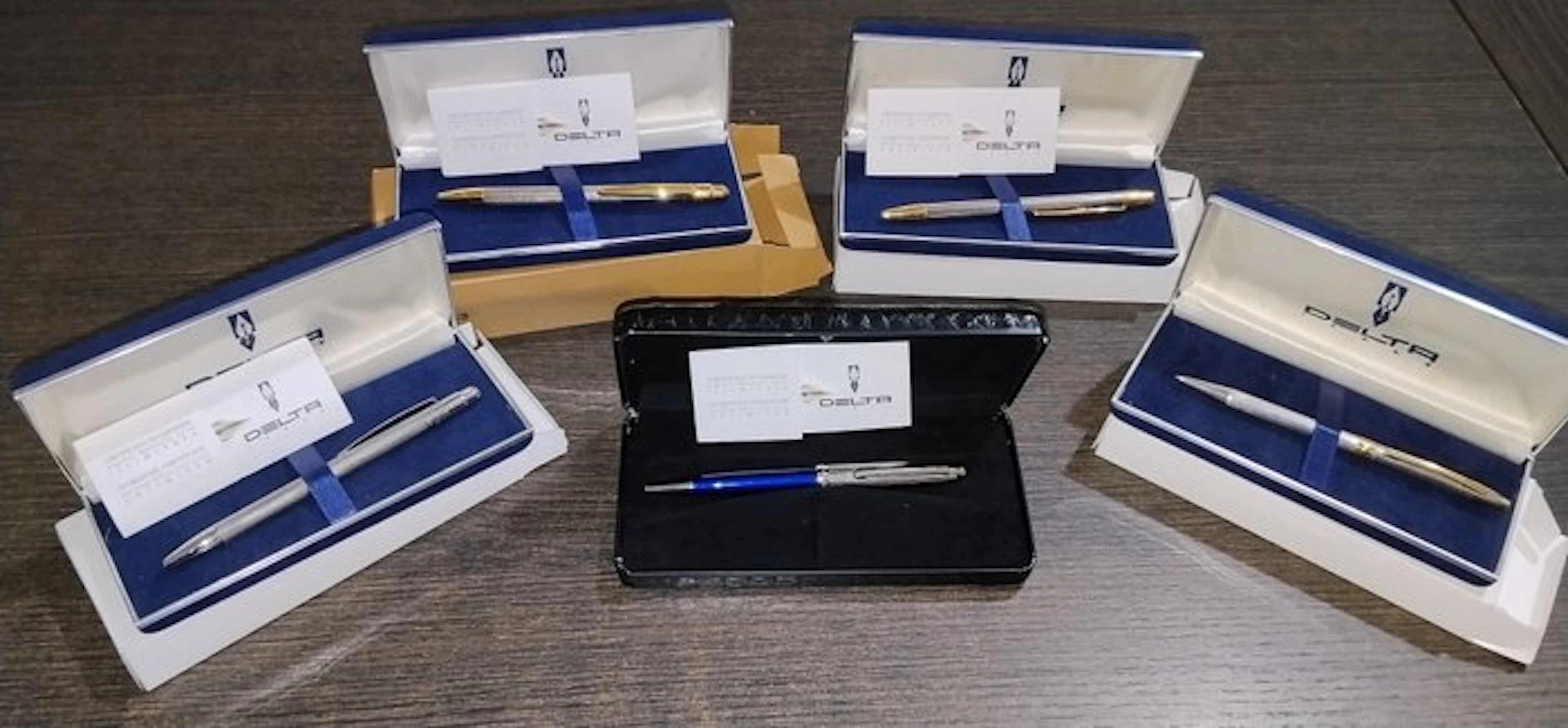 Delta - Lot of 5 - Ballpoint pen