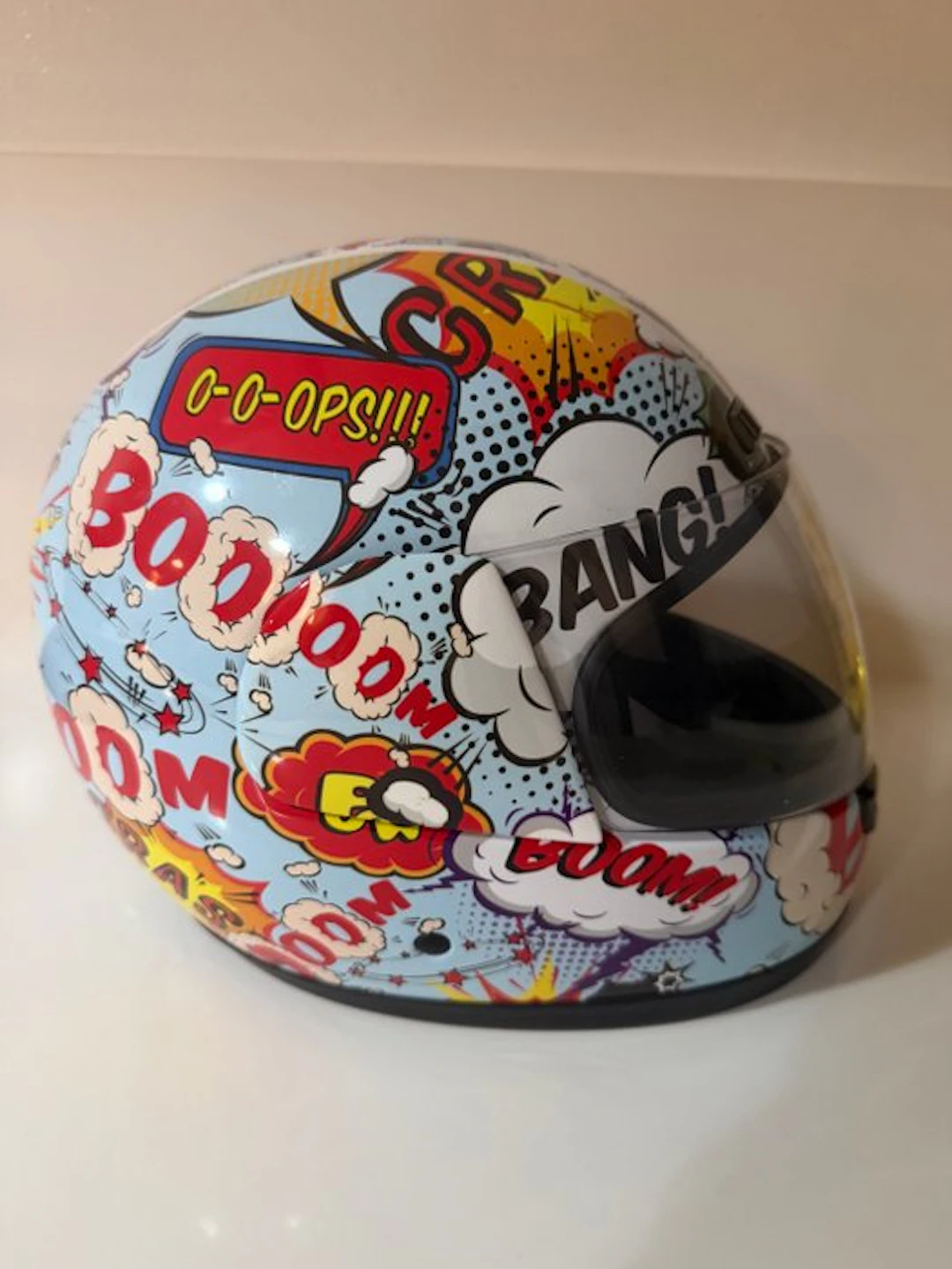 NZI Zeta “Bang” Full Face Motorcycle Helmet – Pop Art...