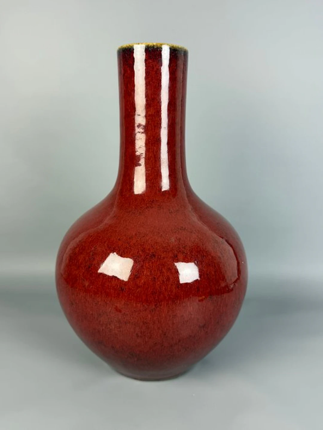 Vase - Porcelain - China - Qing Dynasty (1644-1911)
