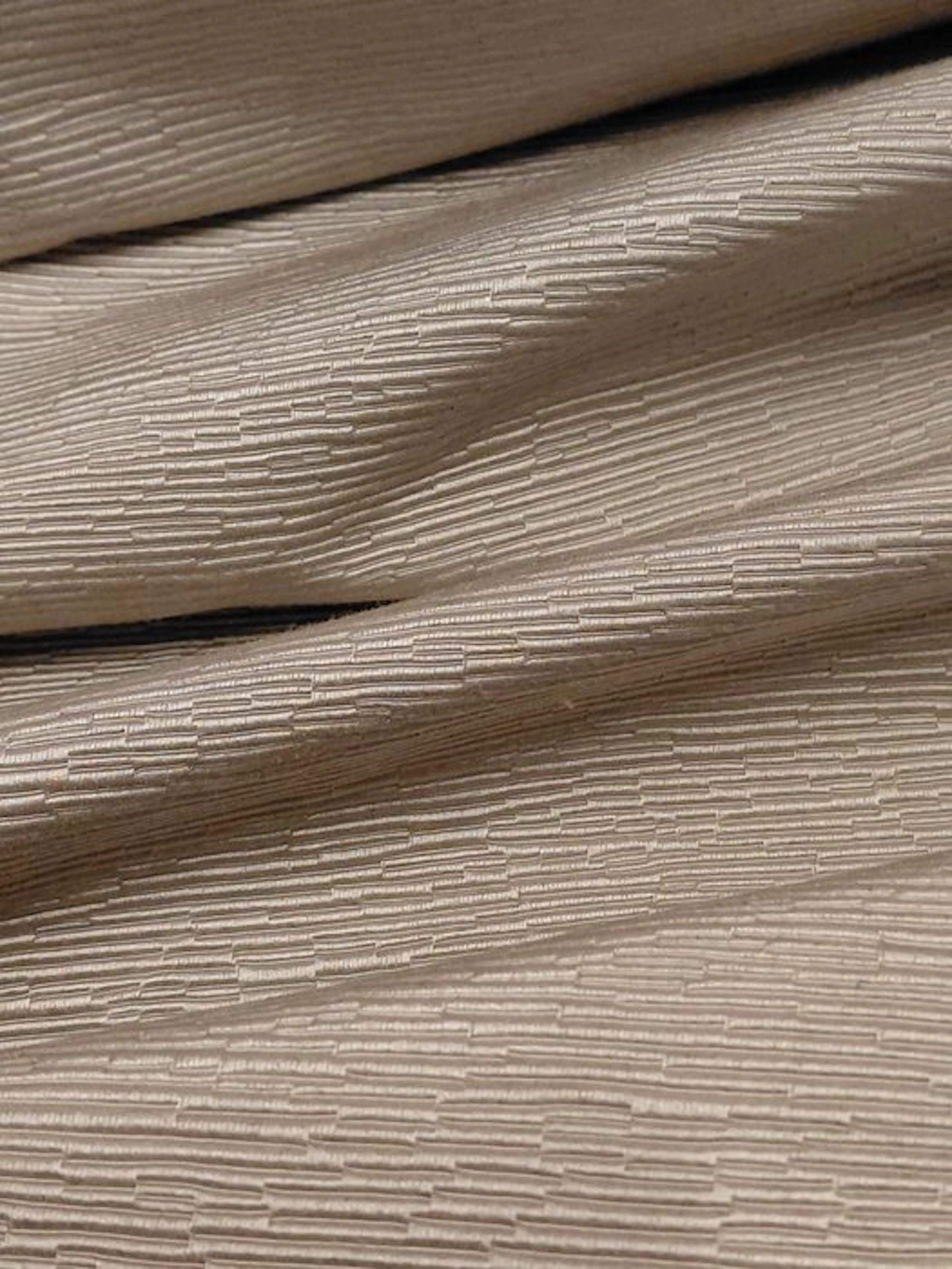 Luxury Fabric DEDAR – Texture Architettonica Perlata...