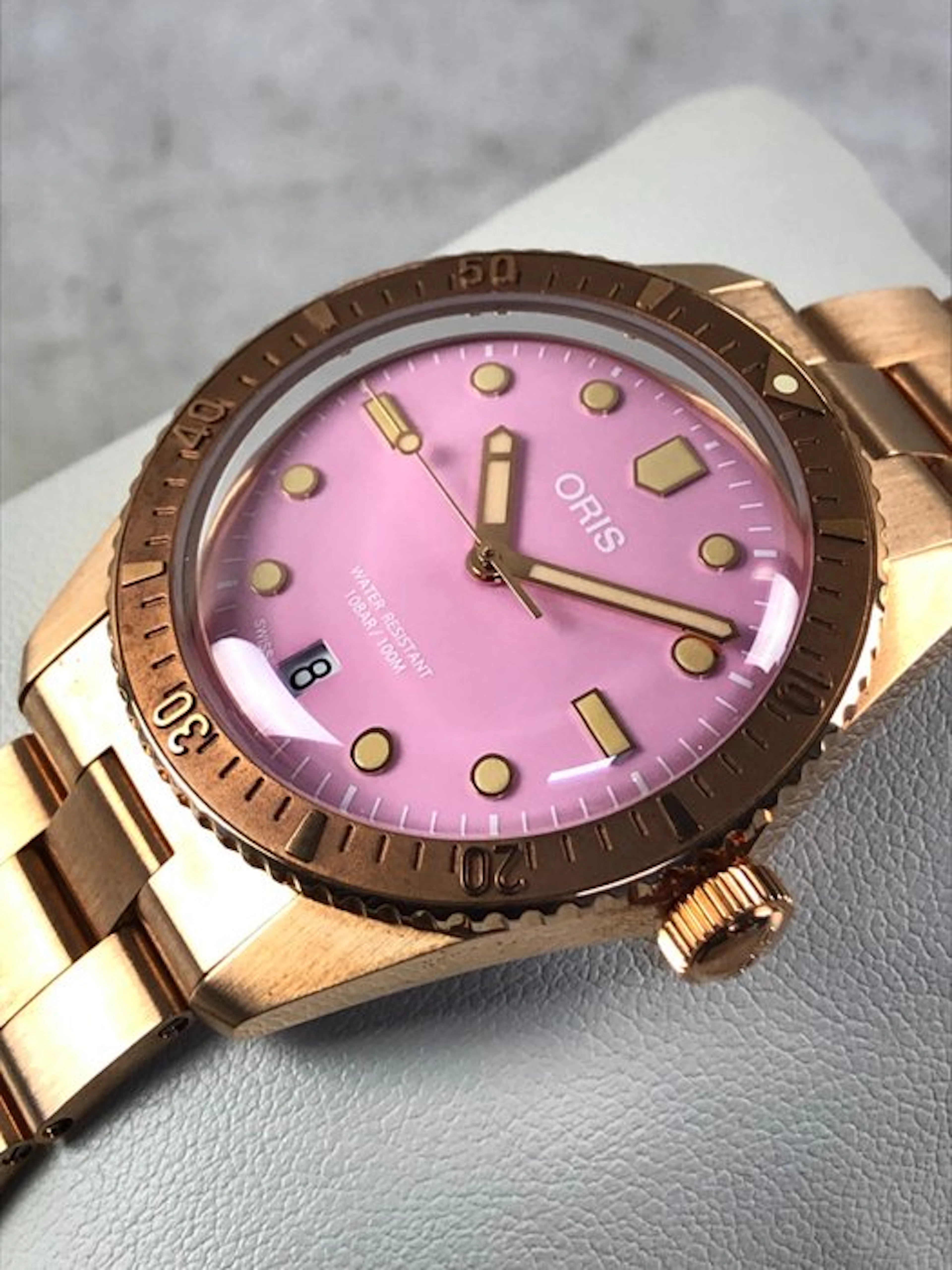 Oris - Divers Sixty-Five Cotton Candy Bronze Automatic...