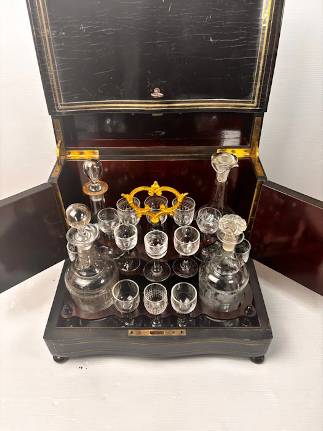 cave a liqueur Napoléon III - Liquor cabinet - Ebonized pearwood - brass