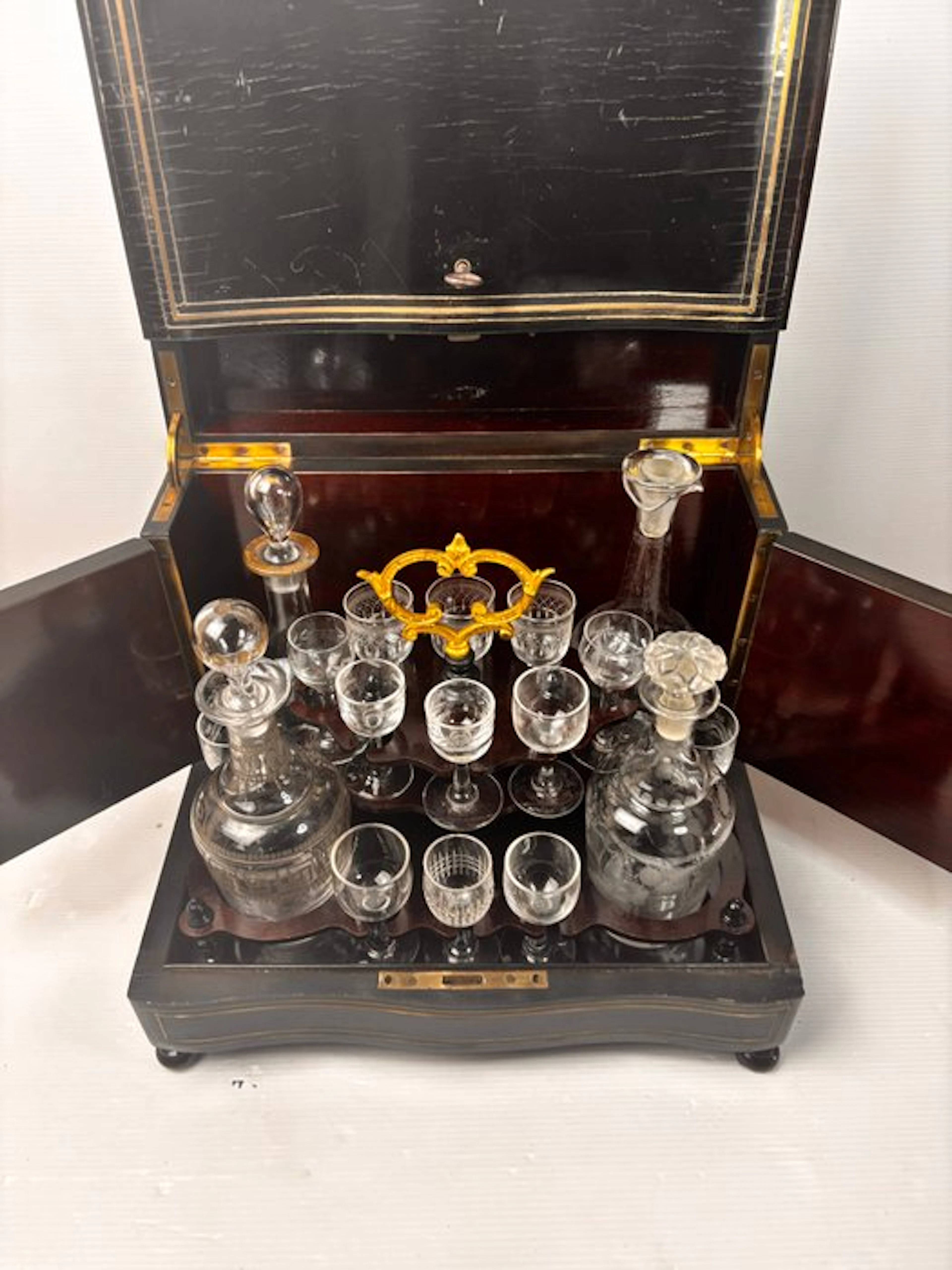 cave a liqueur Napoléon III - Liquor cabinet - Ebonized pearwood - brass