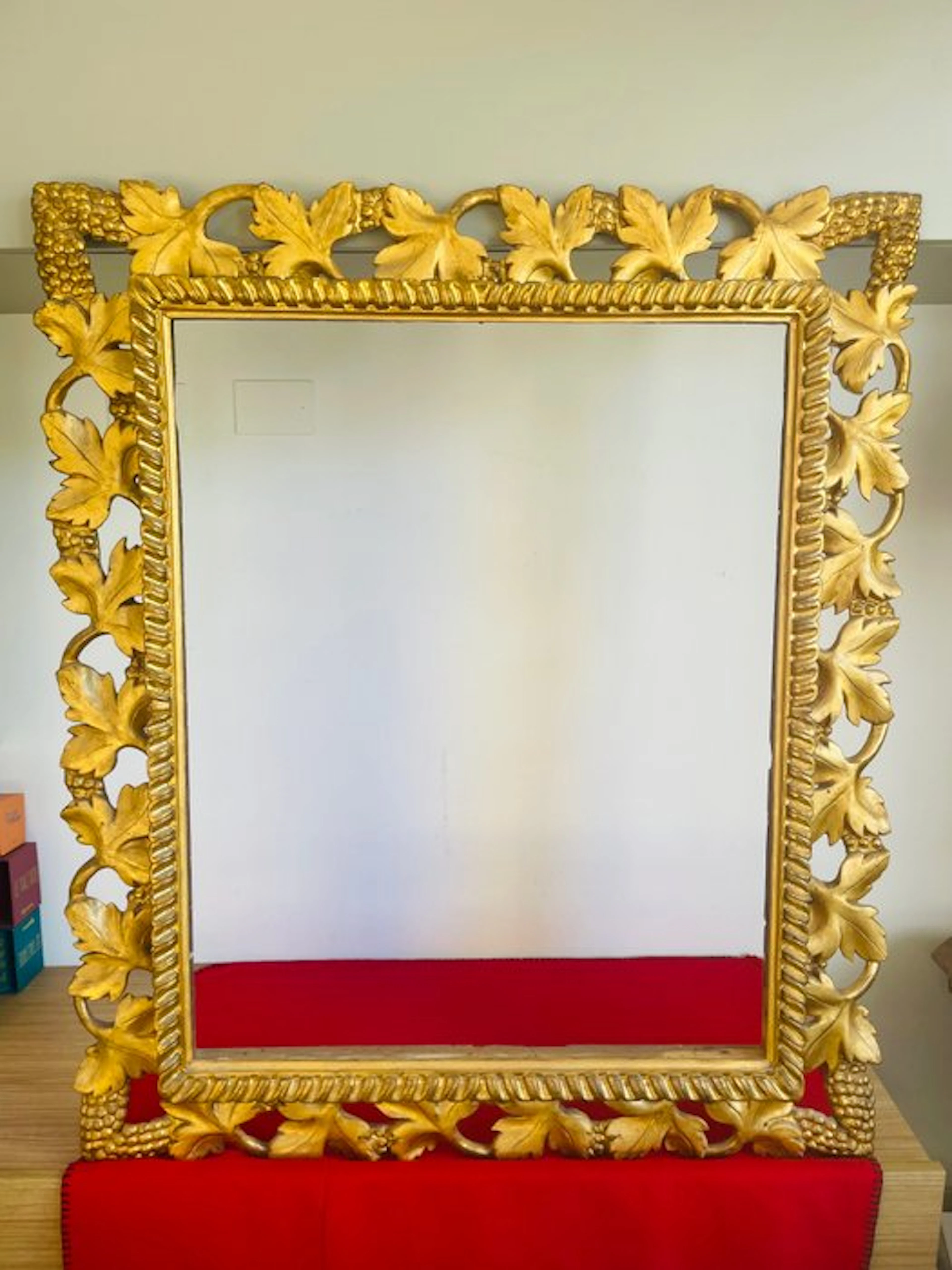 Frame - Important and Large Baroque Frame in Carved Wood