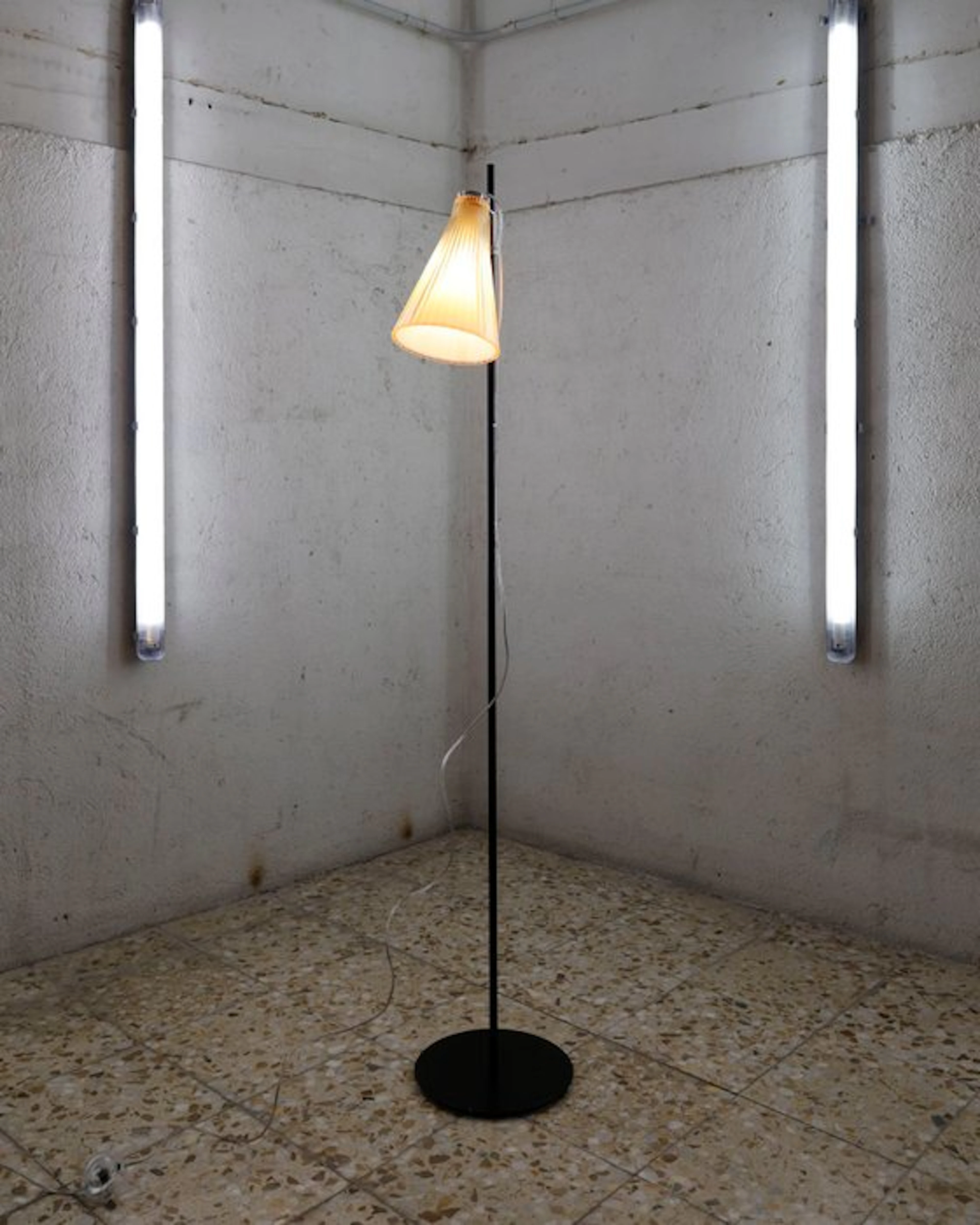 Kartell - Rodolfo Dordoni - Floor lamp - K-LUX - Yellow - Iron, PMMA